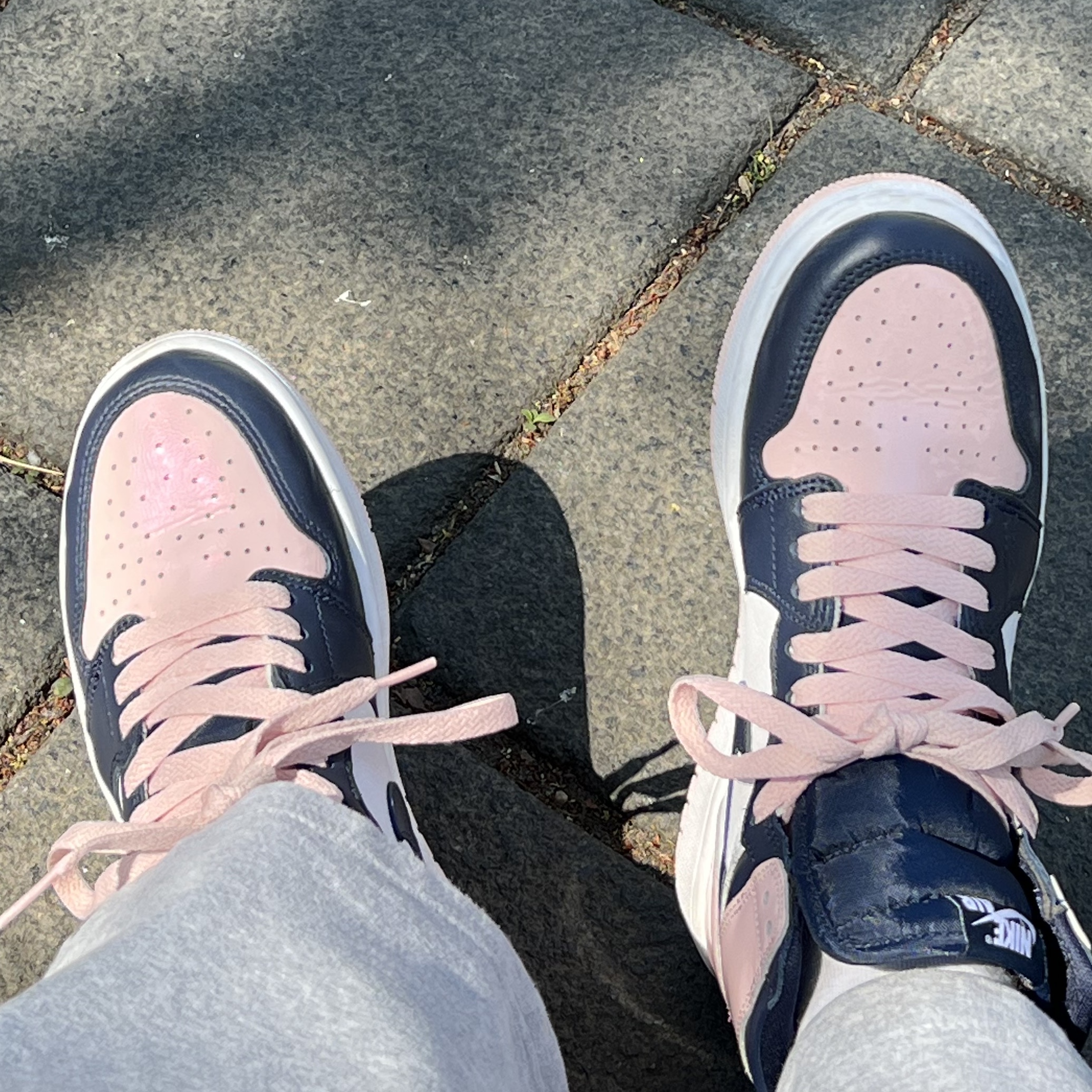 (W) Jordan 1 Retro High OG Atmosphere 착용 스타일 - 3