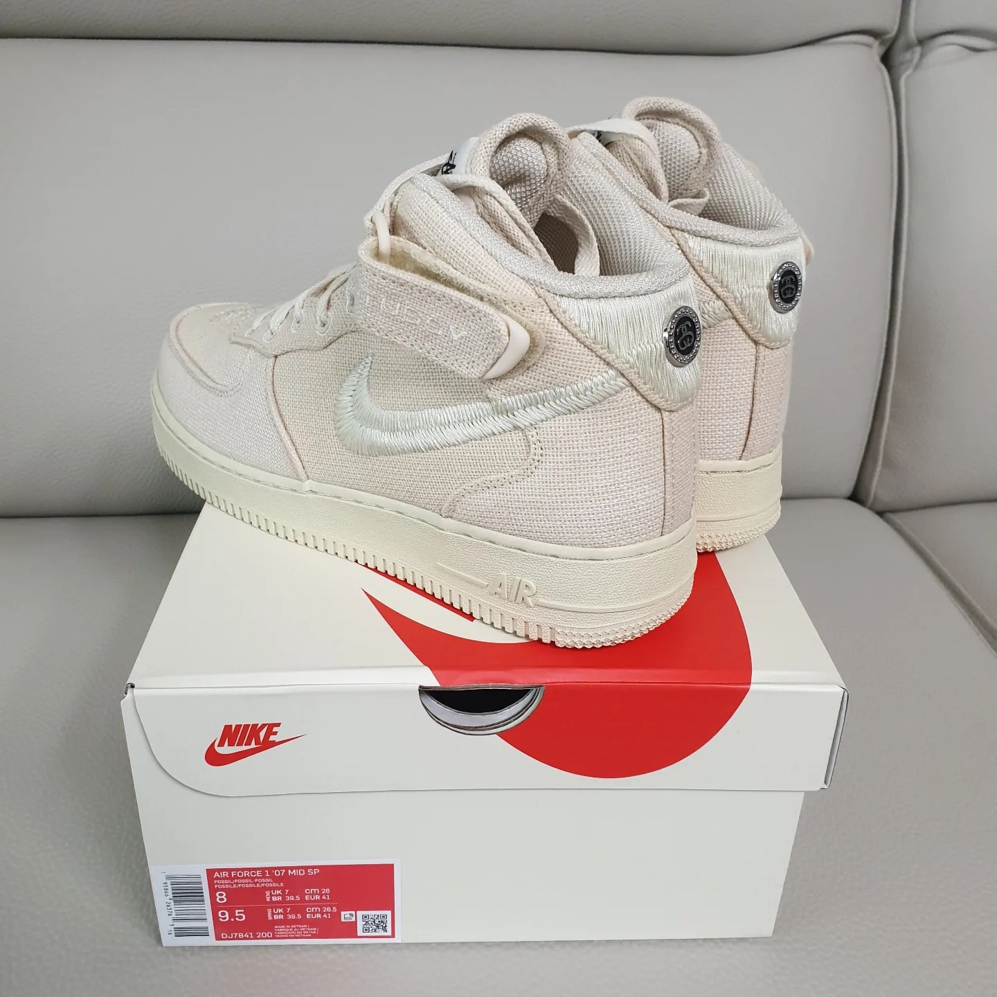 Nike x Stussy Air Force 1 '07 Mid SP Fossil 착용 스타일 - 2