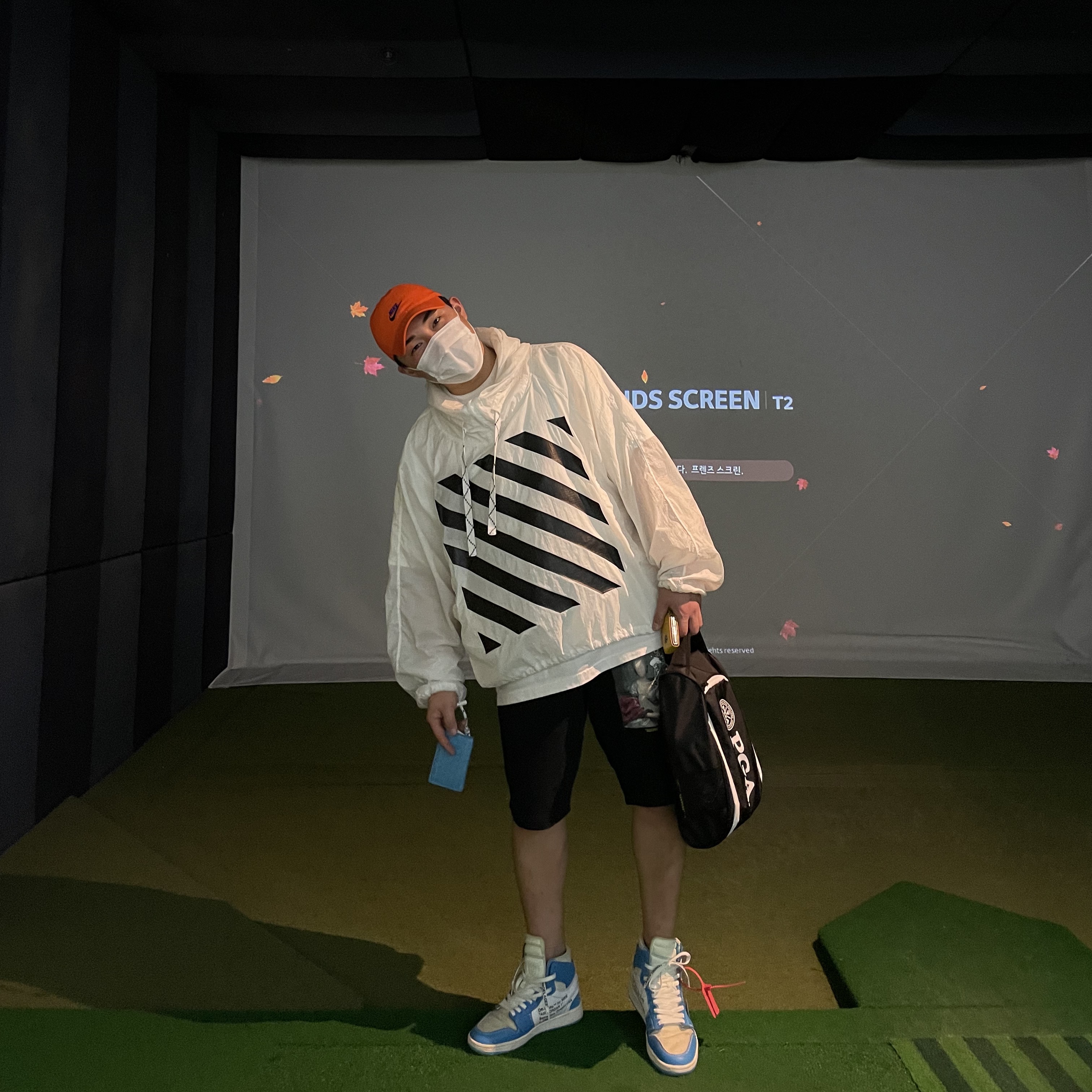 Jordan 1 x Off-White Retro High University Blue, Nike Heritage 86 Futura Washed Cap Gold 착용 스타일 - 1