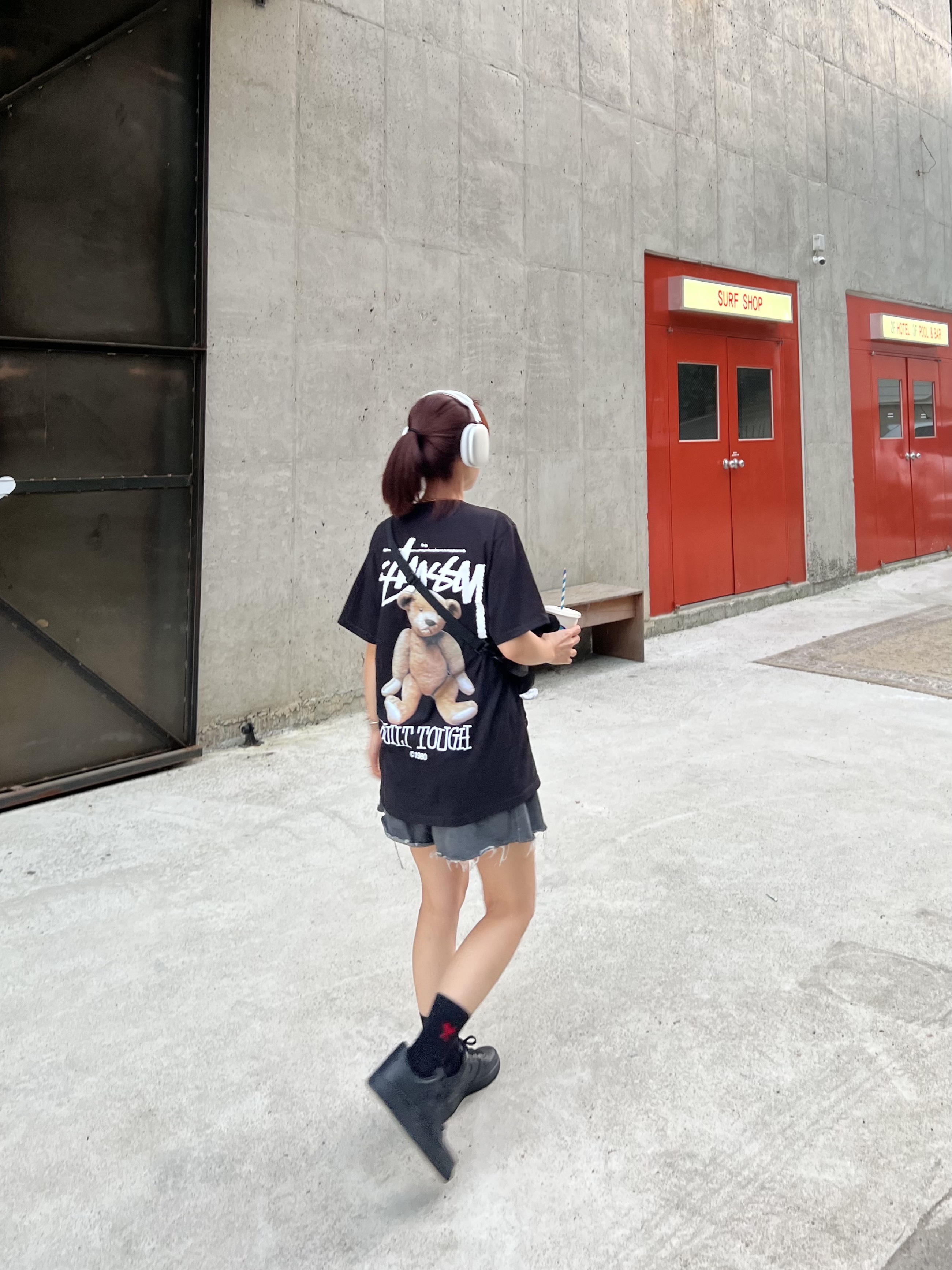 Apple AirPods Max Lightning Silver (Korean Ver.), Stussy Built Tough T-Shirt Black 착용 스타일 - 1