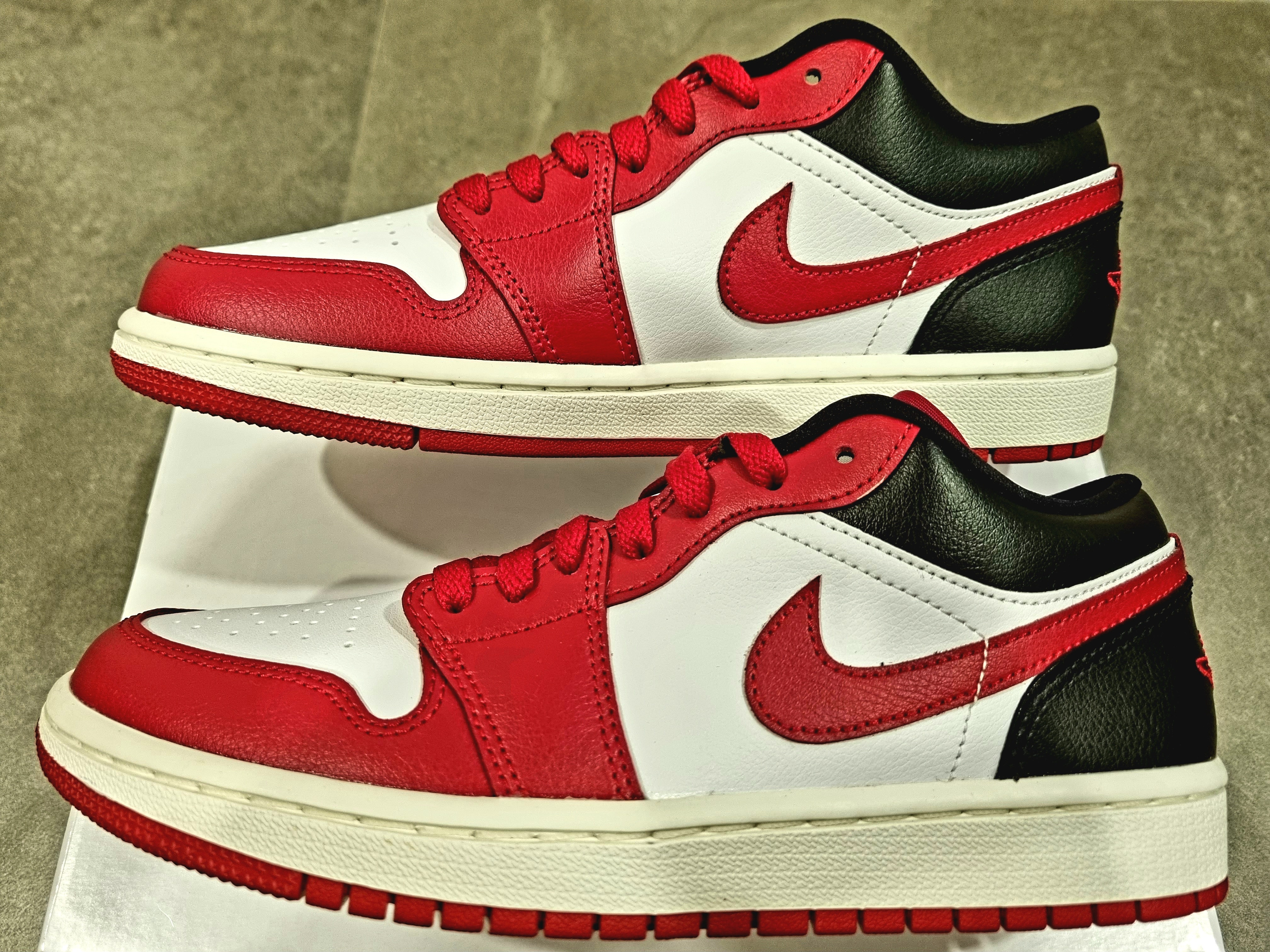 (W) Jordan 1 Low White Gym Red 착용 스타일 - 2