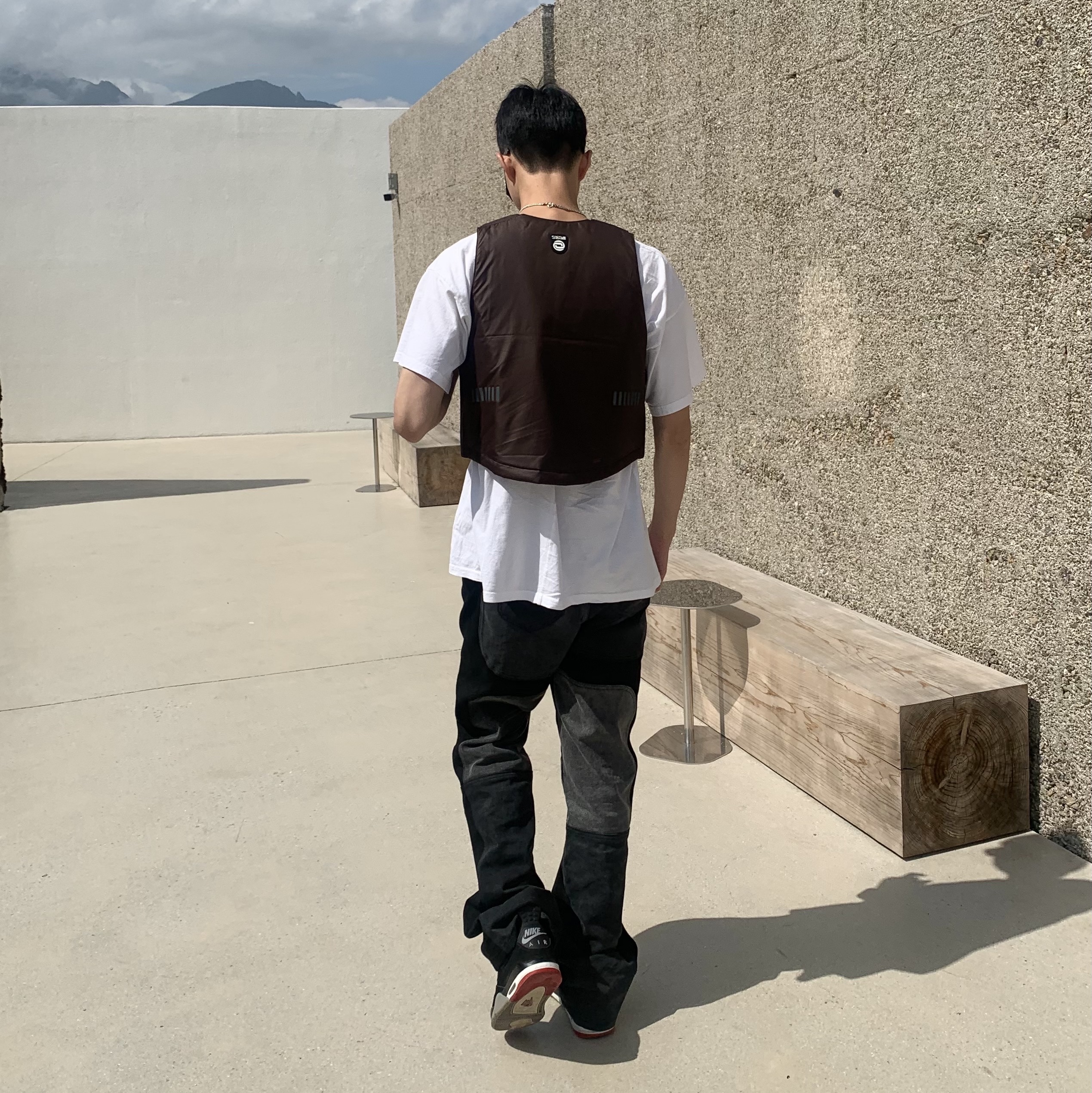 Nike x Travis Scott NRG BH Vest Velvet Brown - US/EU, Jordan 4 Retro Bred 2019 착용 스타일 - 2