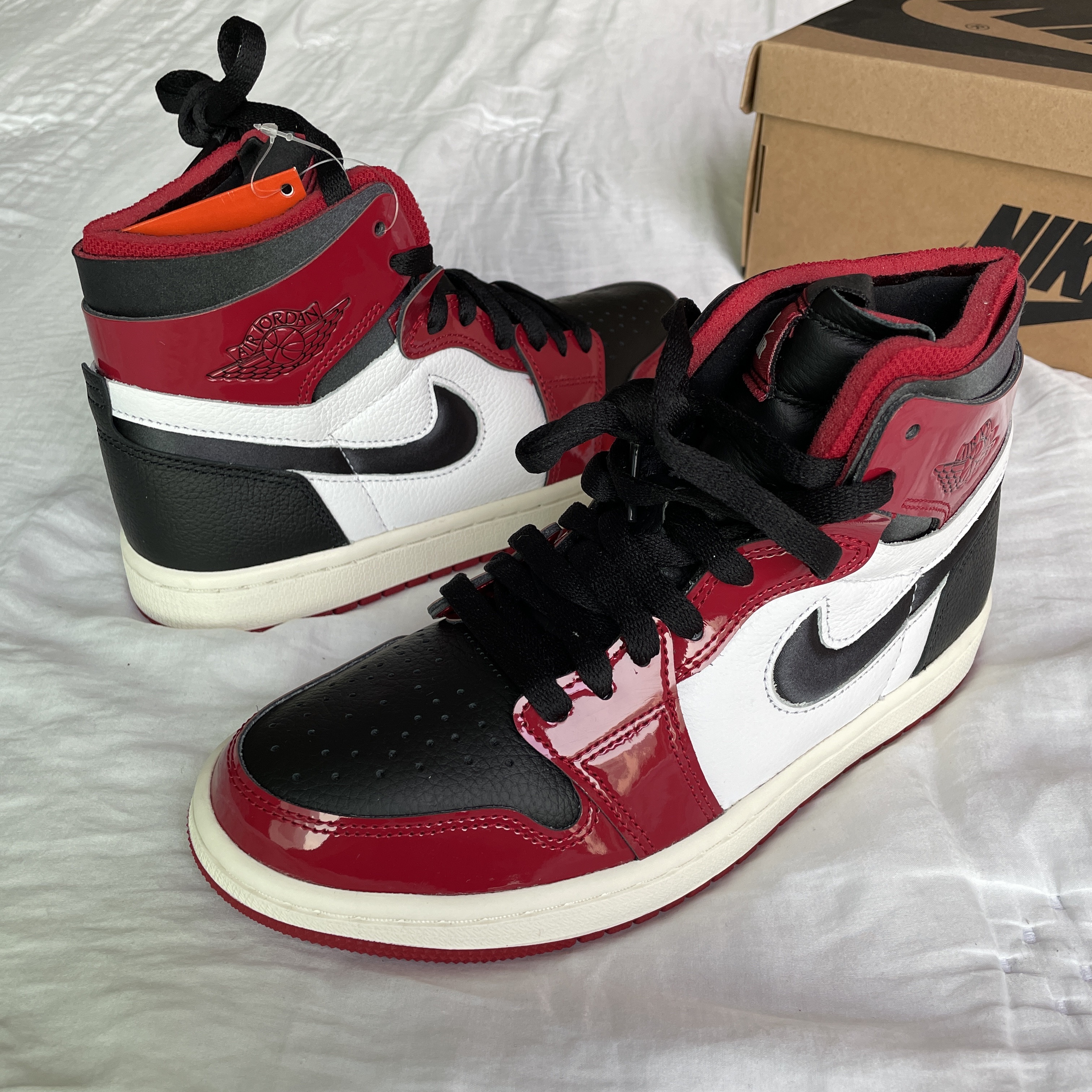 (W) Jordan 1 Zoom Air CMFT Gym Red Black 착용 스타일