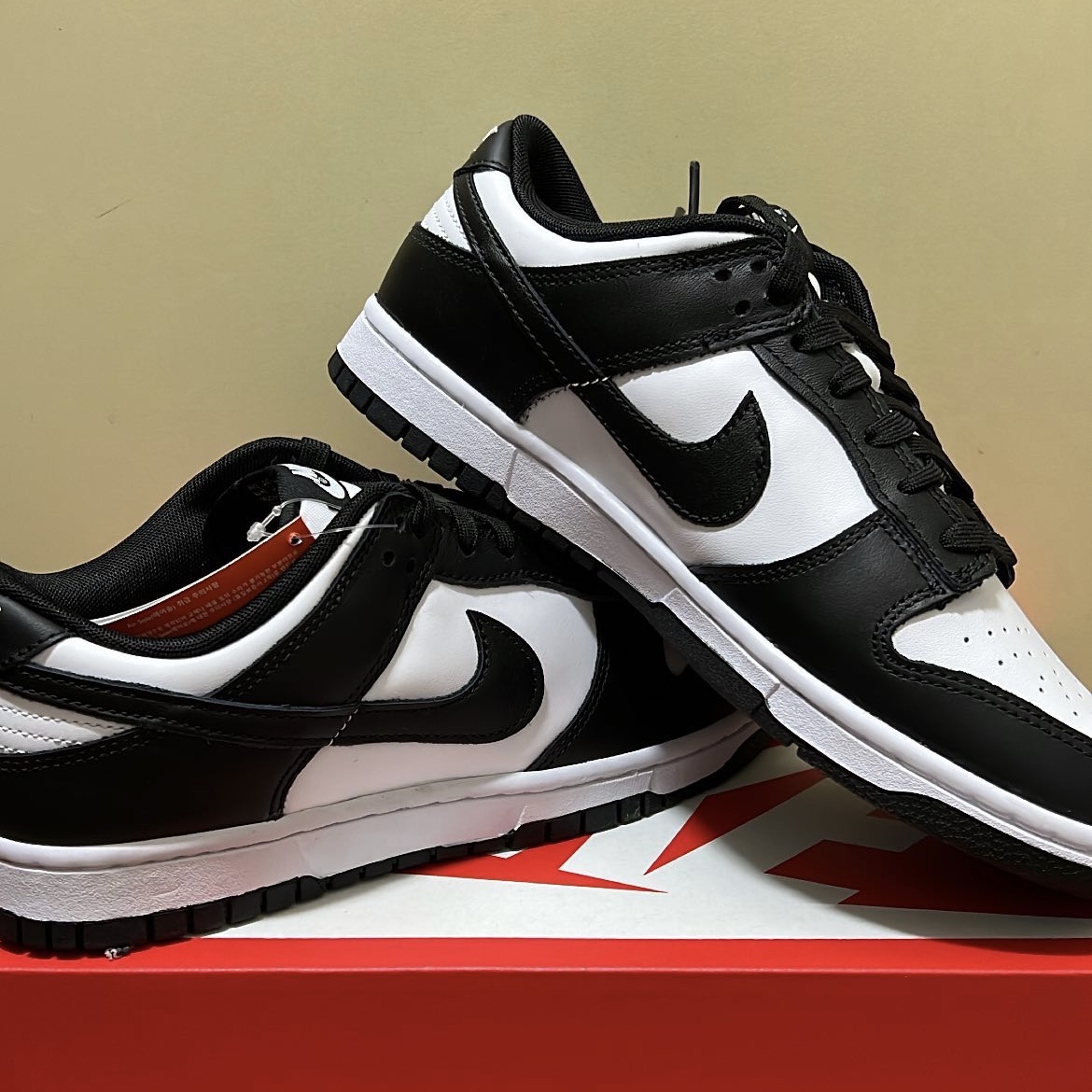 Nike Dunk Low Retro Black 착용 스타일