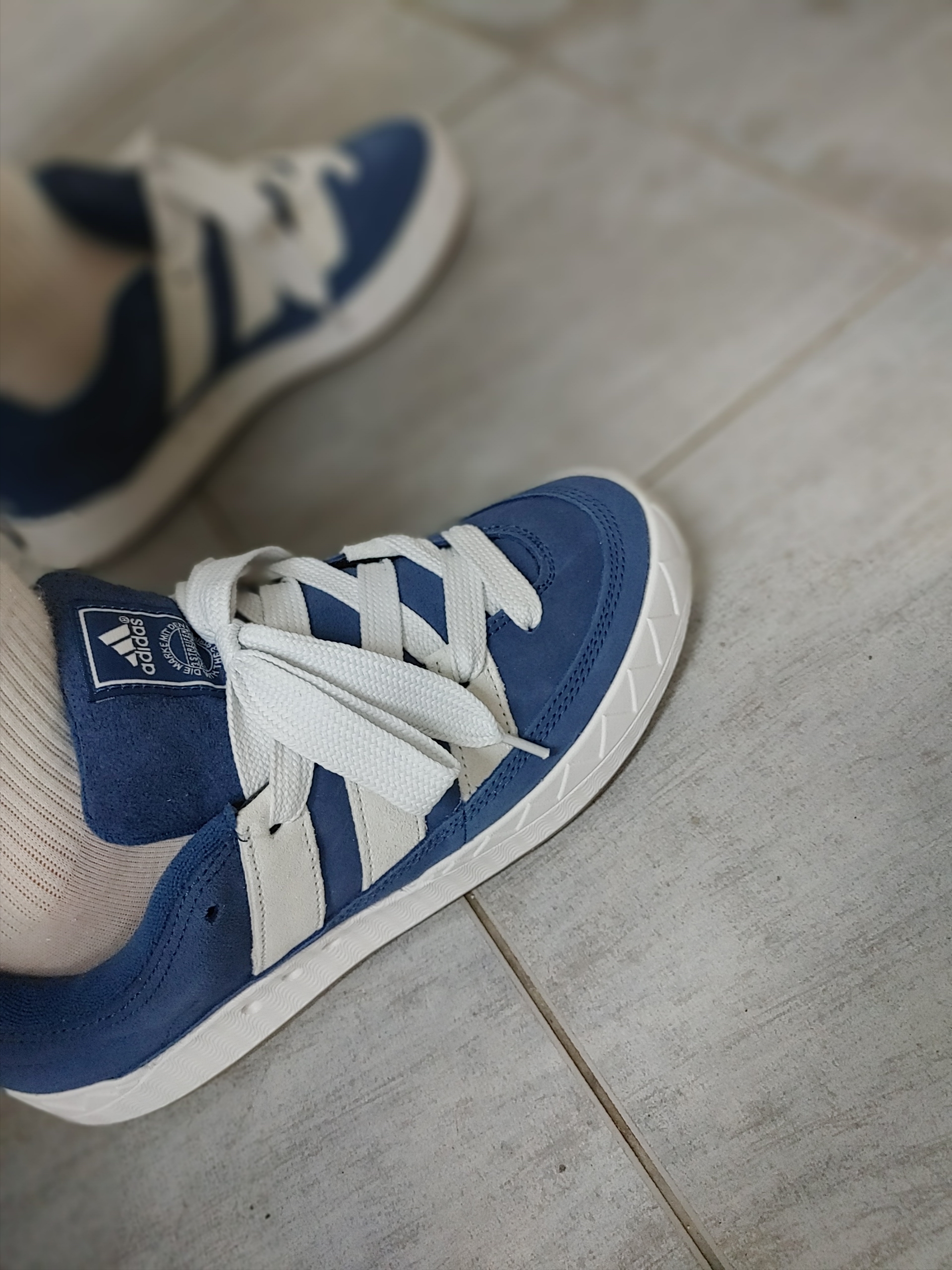 Adidas Adimatic Night Marin 착용 스타일 - 2