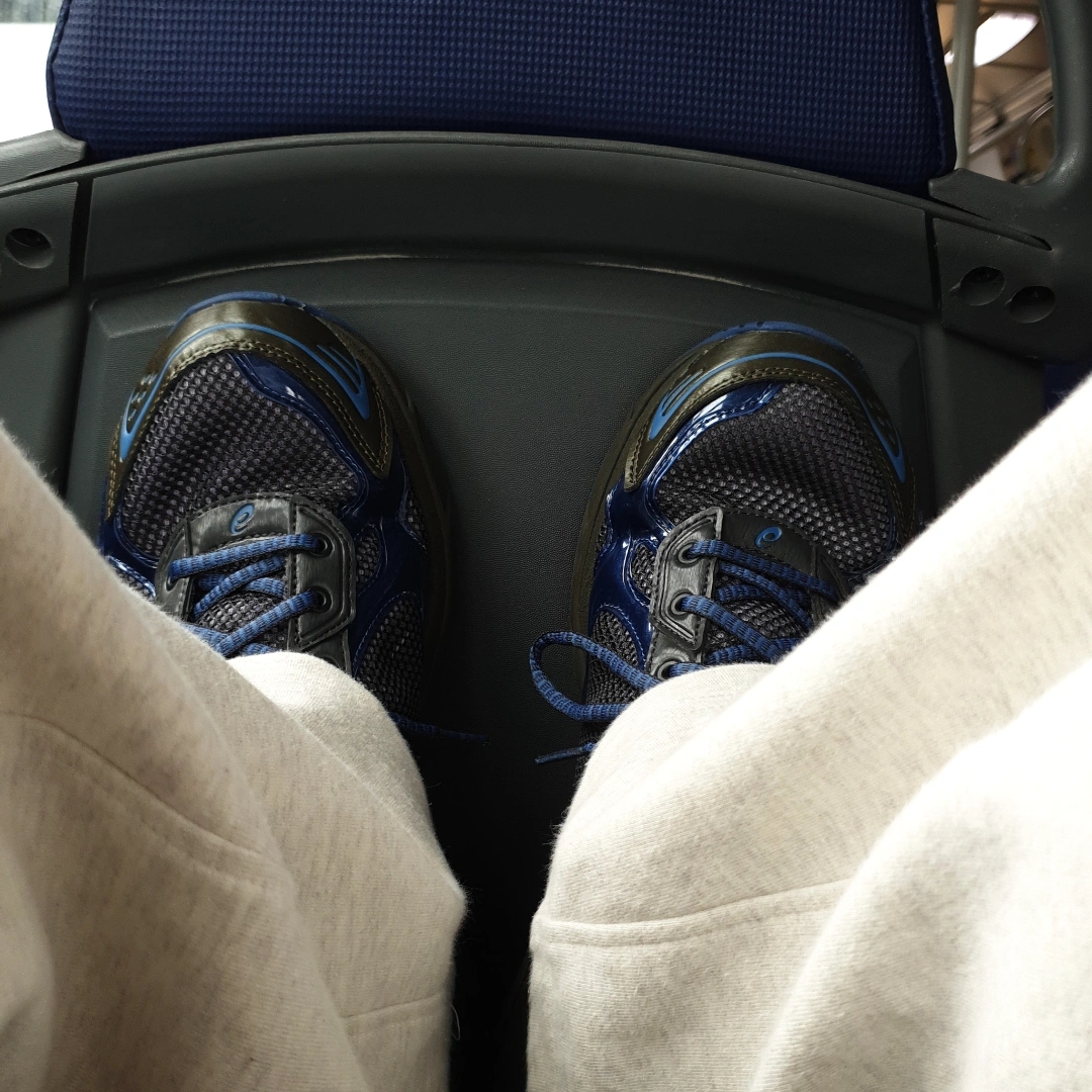Asics UB4-S Gel-1130 Graphite Grey 착용 스타일
