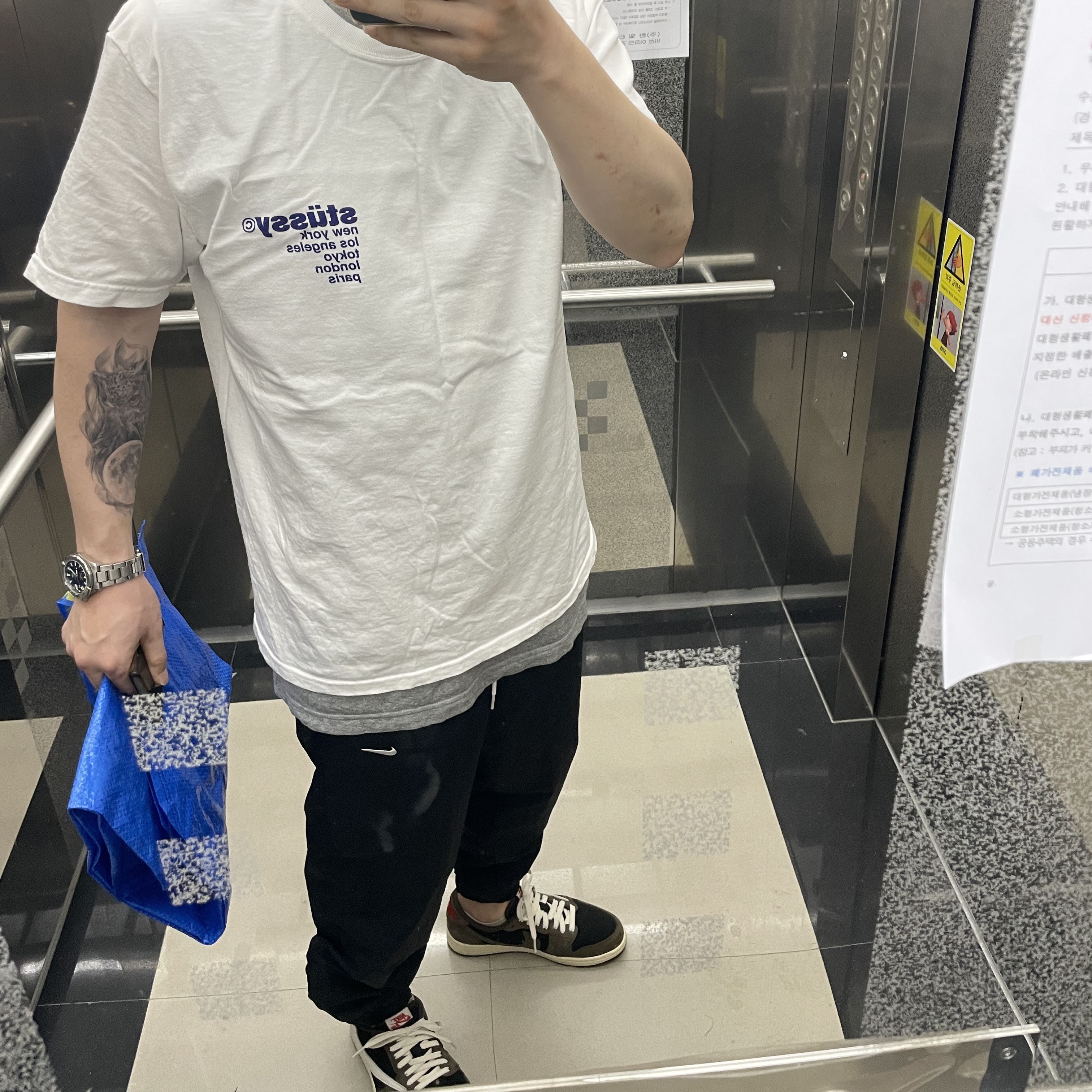 Nike NRG Solo Swoosh Woven Track Pants Black White - Asia, Jordan 1 x Travis Scott Retro Low OG SP Mocha 착용 스타일