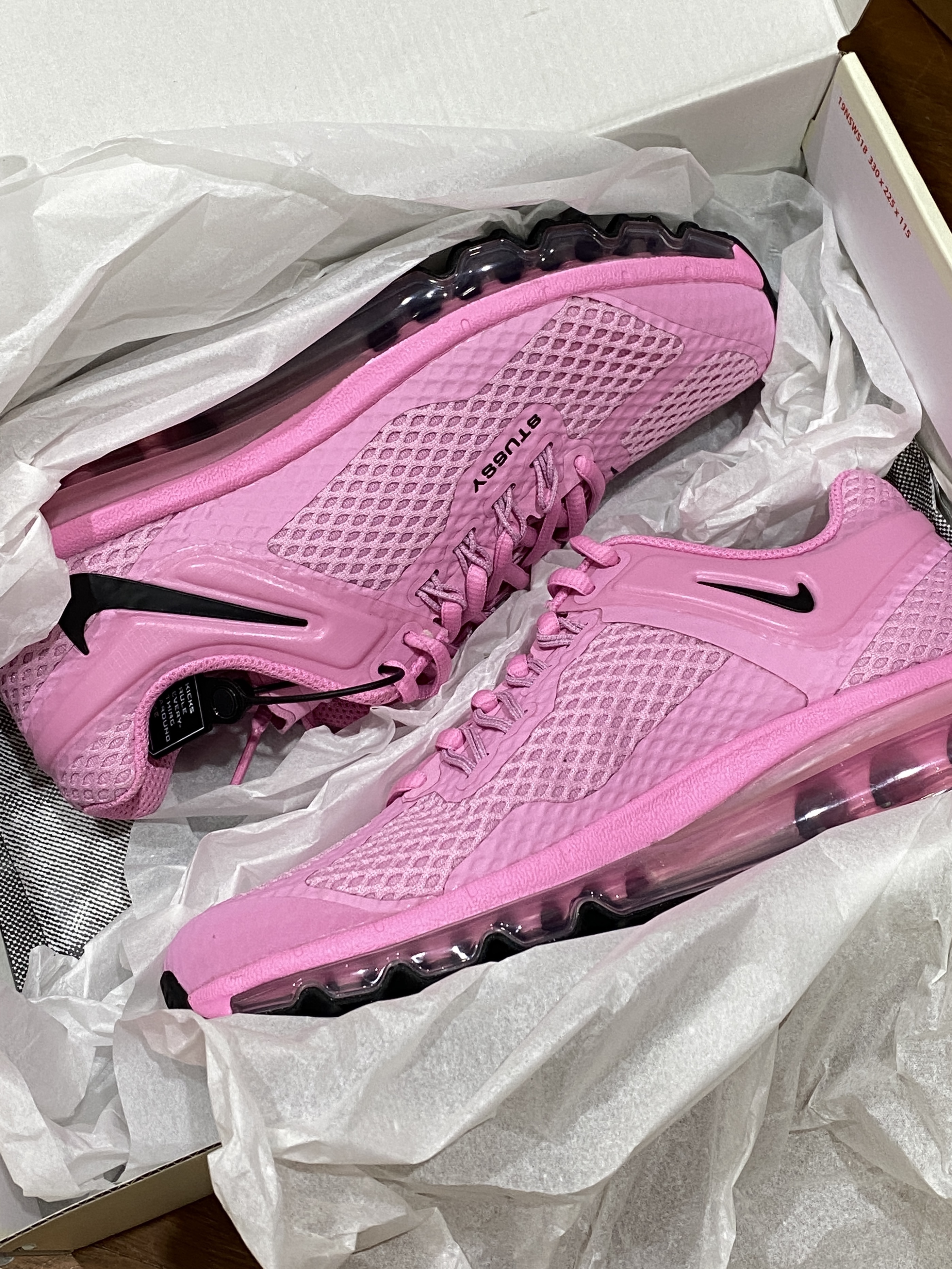 Nike x Stussy Air Max 2013 Psychic Pink 착용 스타일