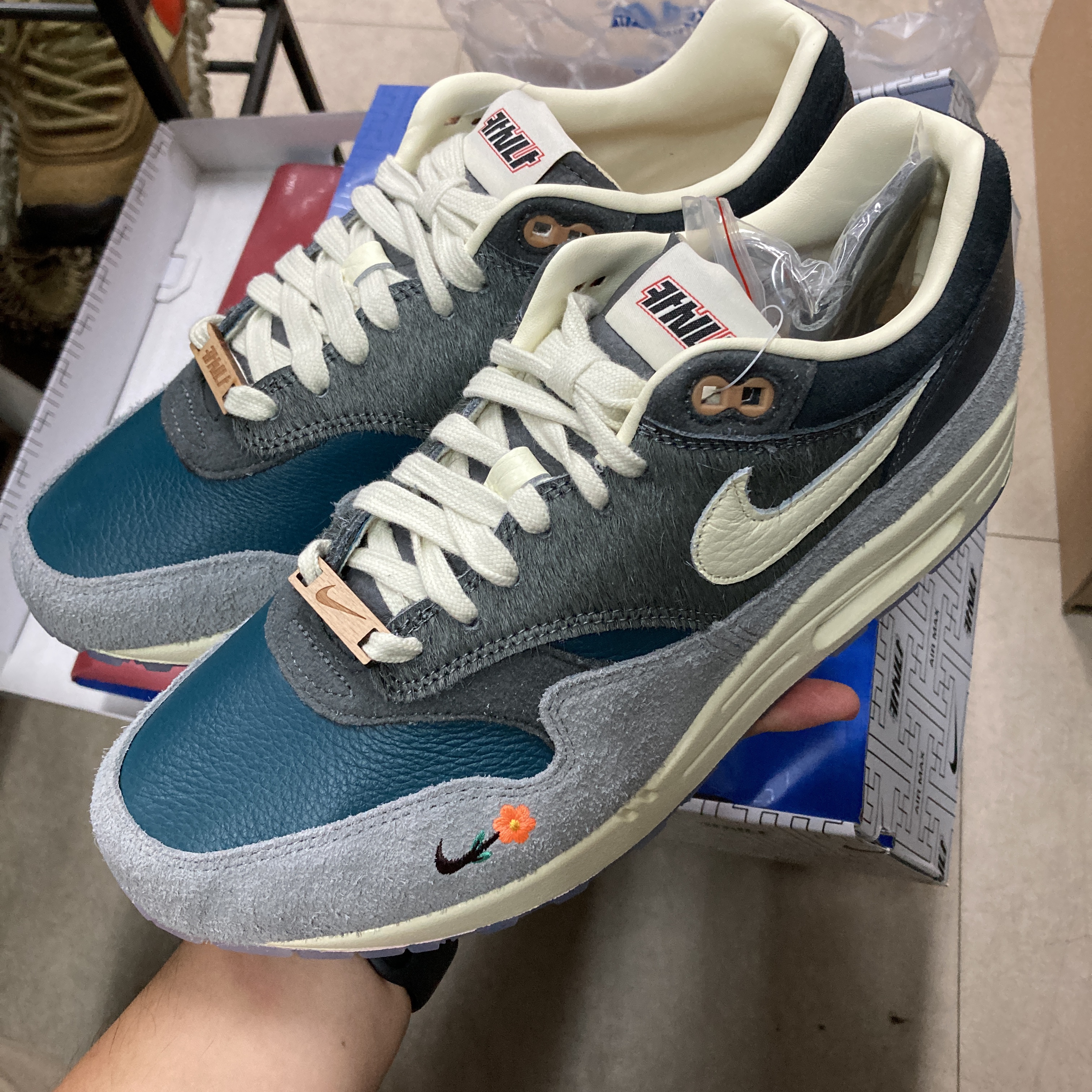 Nike x Kasina Air Max 1 SP Won-Ang Particle Grey 착용 스타일