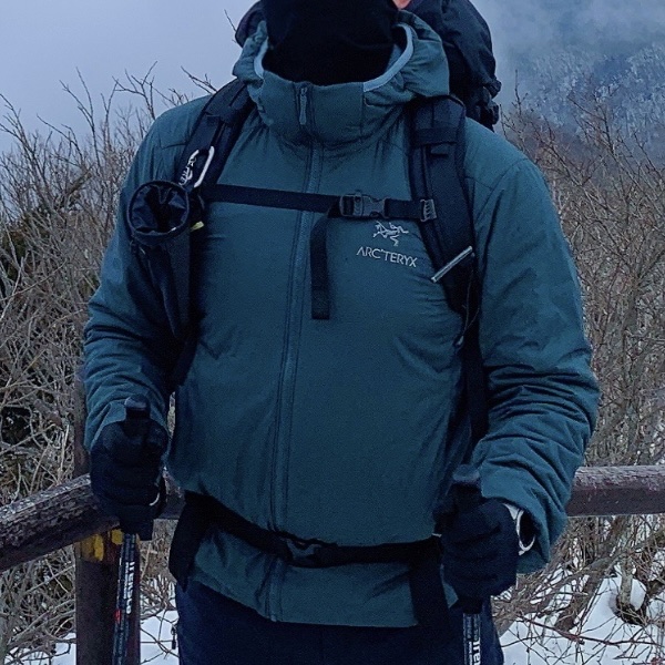 Arc'teryx Atom LT Hoody Paradox 착용 스타일