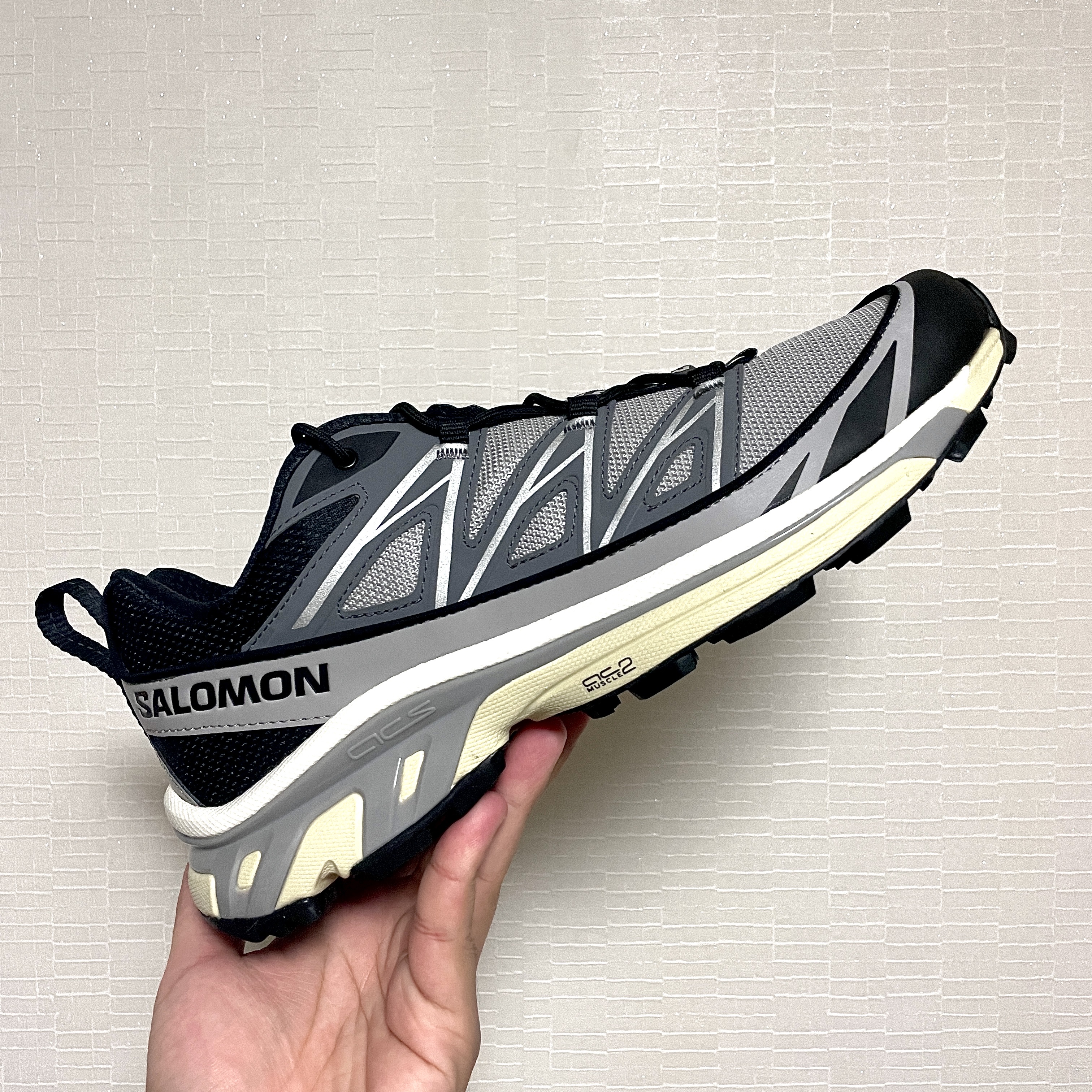Salomon XT-6 Expanse Alloy Quiet Shade 착용 스타일 - 1