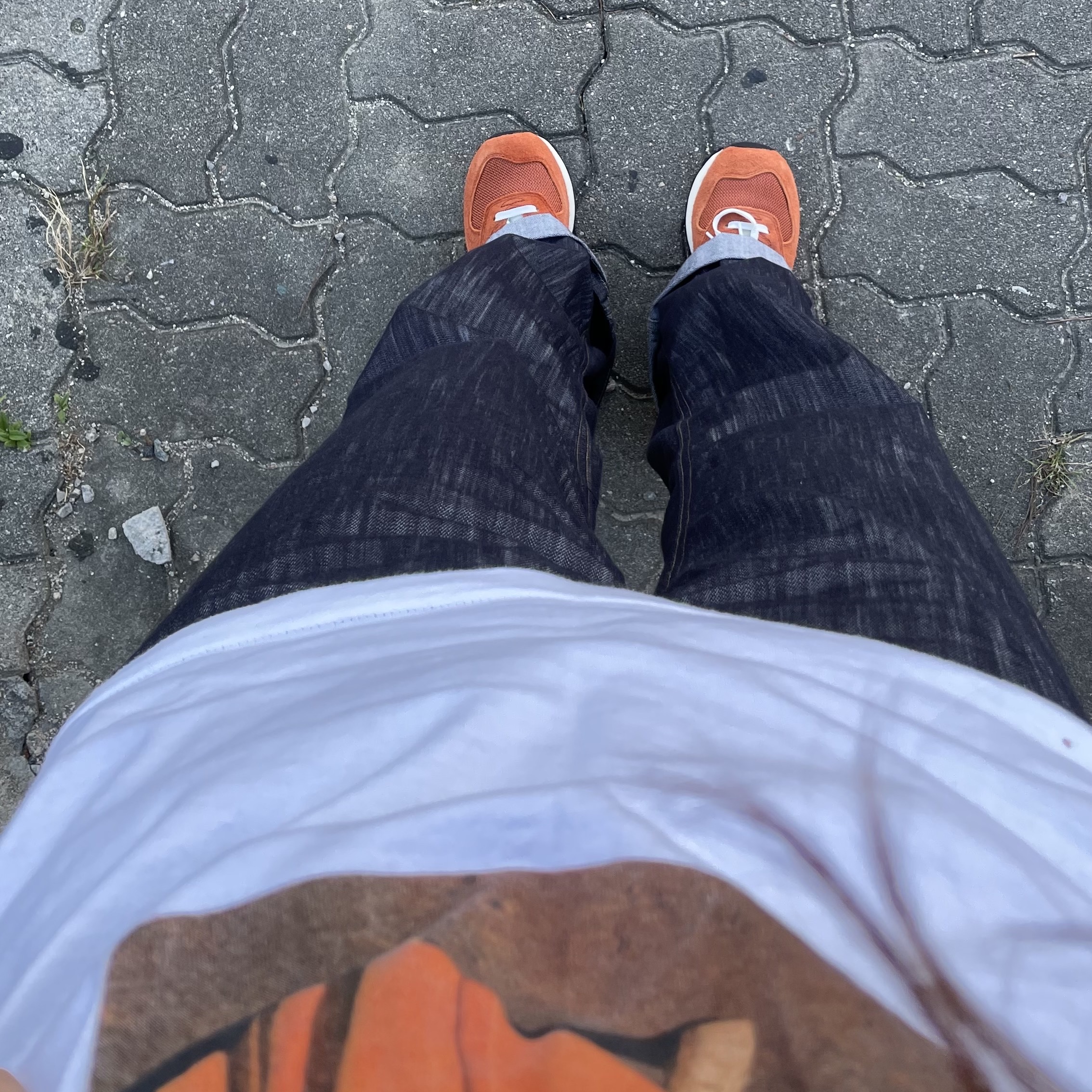 New Balance 574 Heritage Orange Burst White 착용 스타일