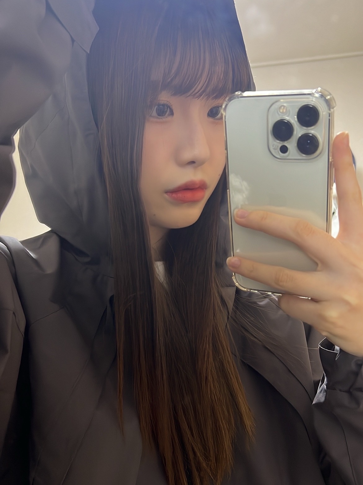 Apple iPhone 13 Pro 128GB Silver (Korean Ver.), Sansan Gear Windblock Jacket Charcoal - 21FW 착용 스타일 - 2