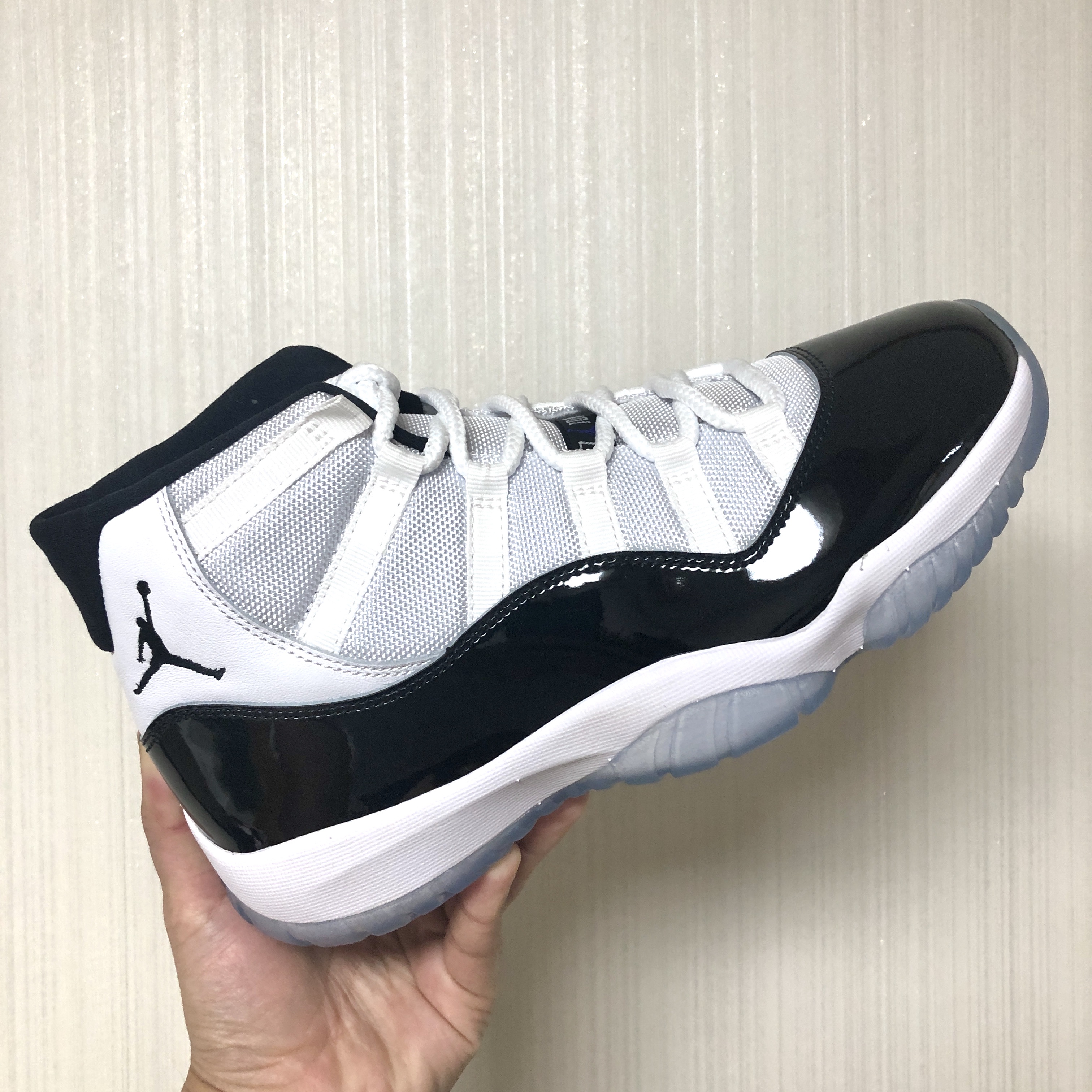 Jordan 11 Retro Concord 2018 착용 스타일 - 1