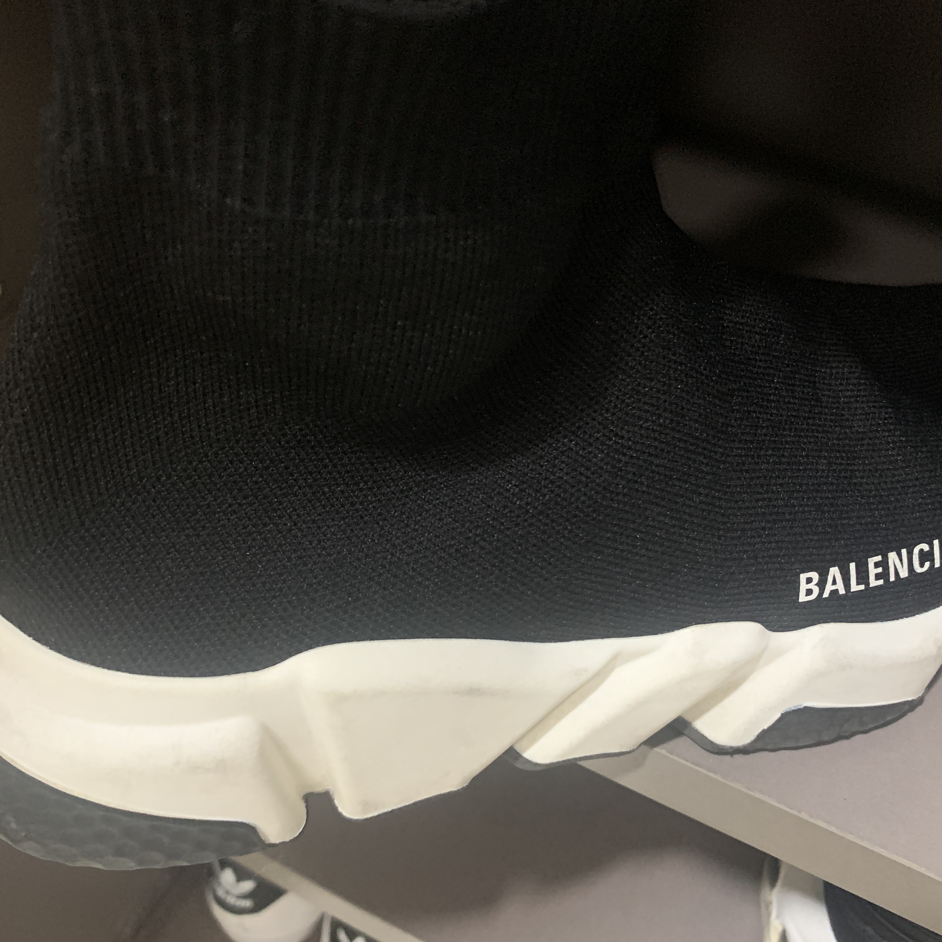 Balenciaga Speed Trainer Black White 2021/2022 착용 스타일