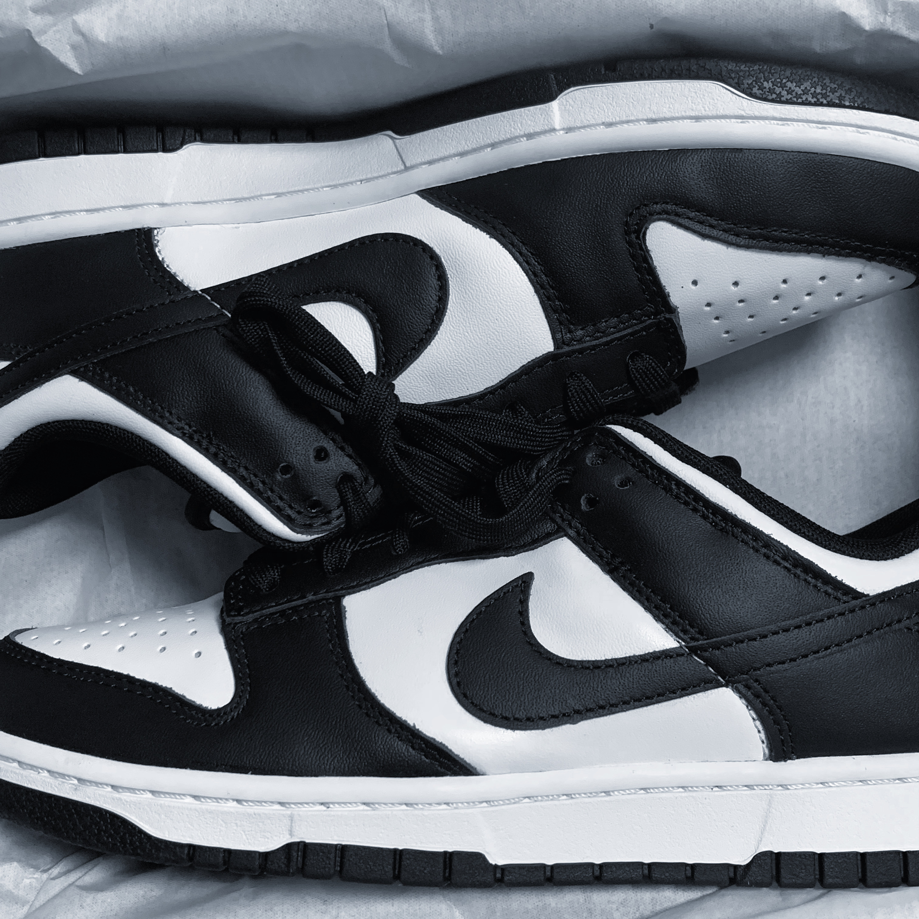 Nike Dunk Low Retro Black 착용 스타일