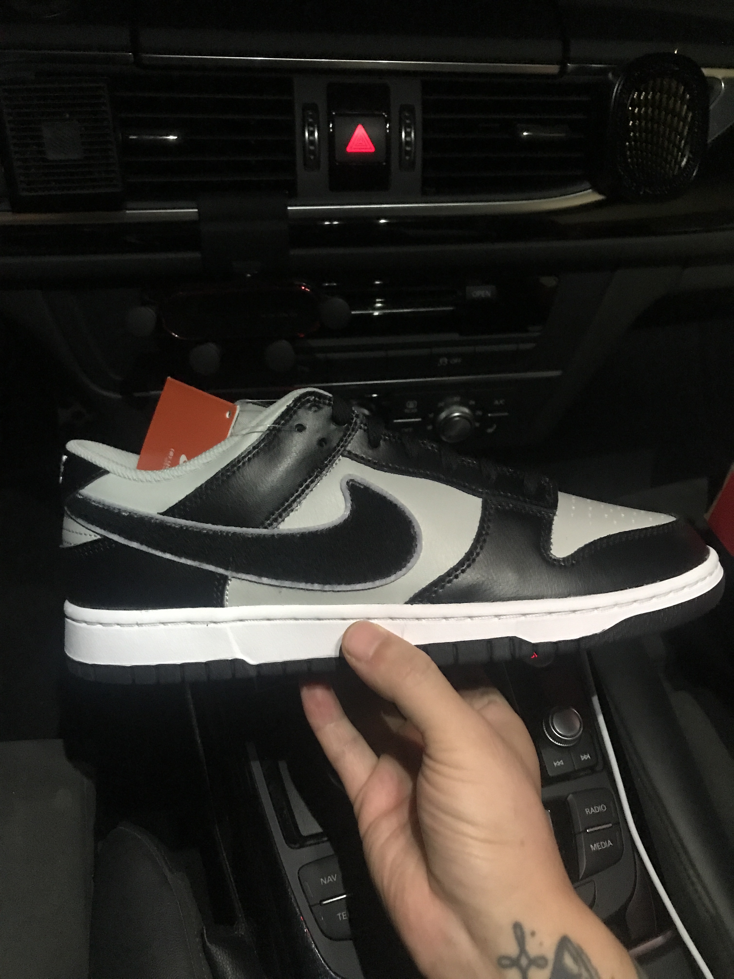 Nike Dunk Low Retro Grey Fog Black 착용 스타일 - 2