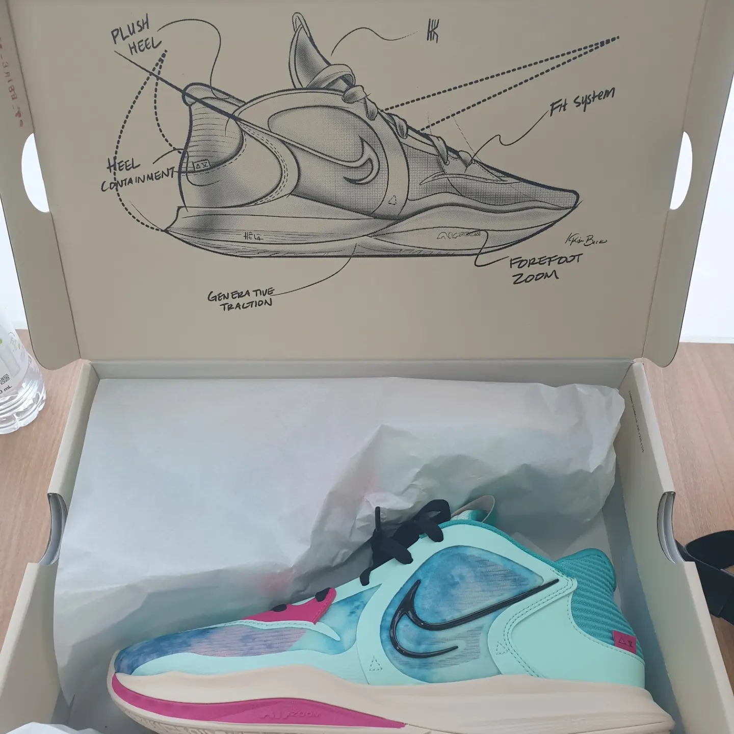 Nike Kyrie Low 5 Community 착용 스타일 - 5