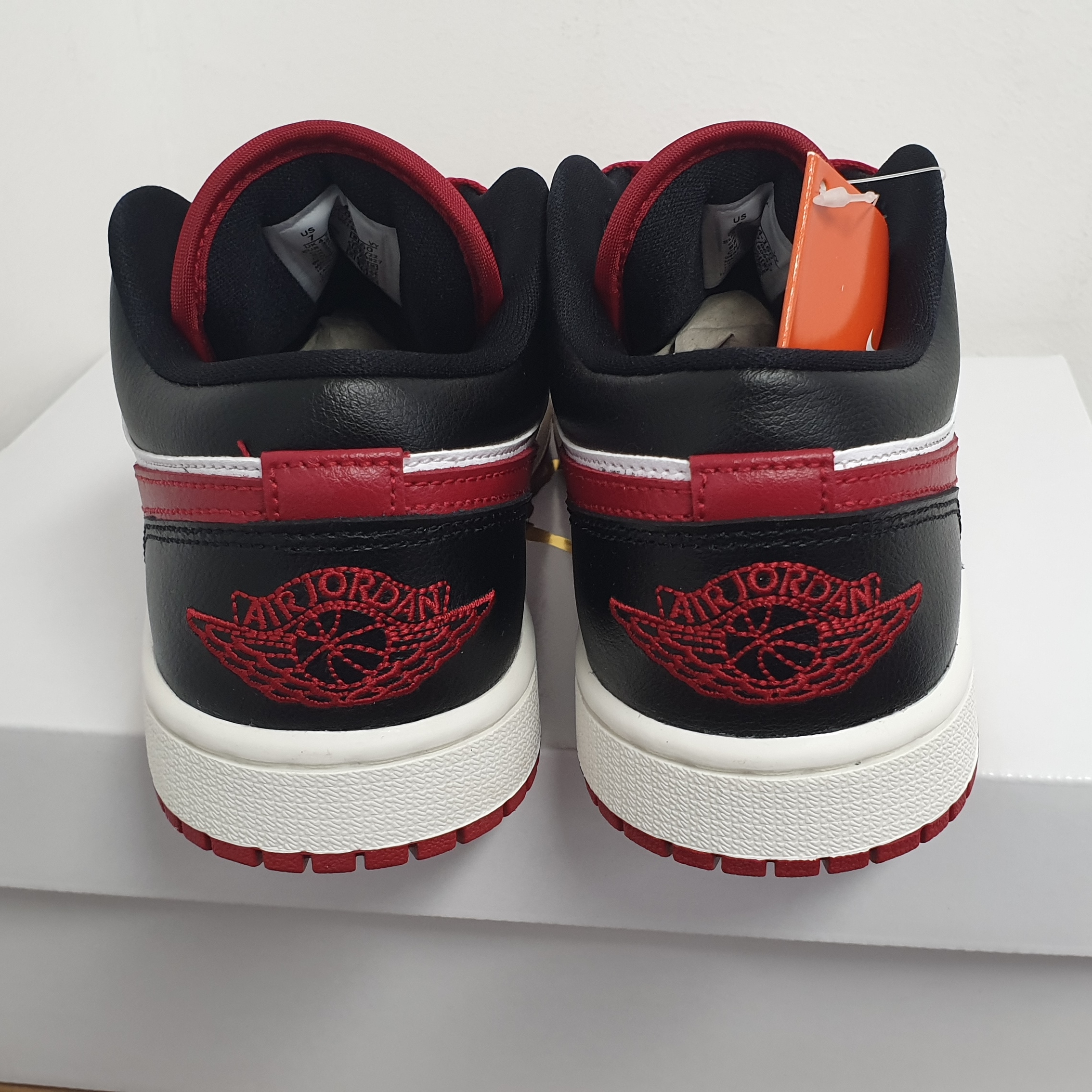 (W) Jordan 1 Low White Gym Red 착용 스타일 - 3