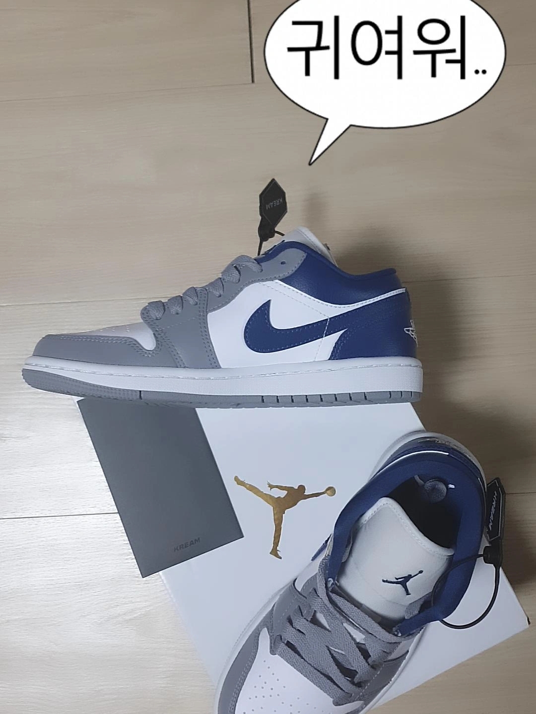 (W) Jordan 1 Low White Grey Blue 착용 스타일 - 1