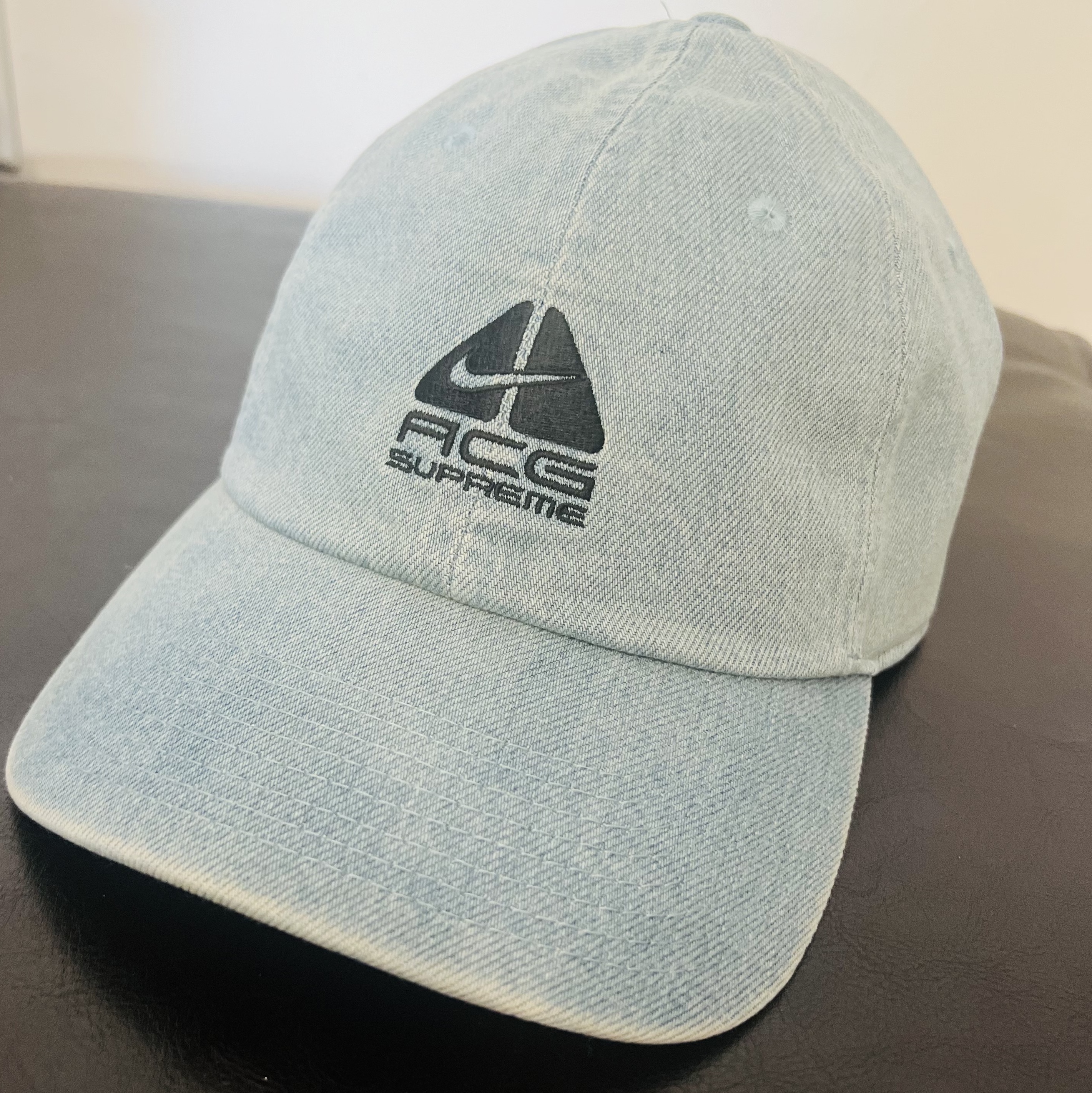 Supreme x Nike ACG Denim 6-Panel Washed Blue - 22FW 착용 스타일 - 3
