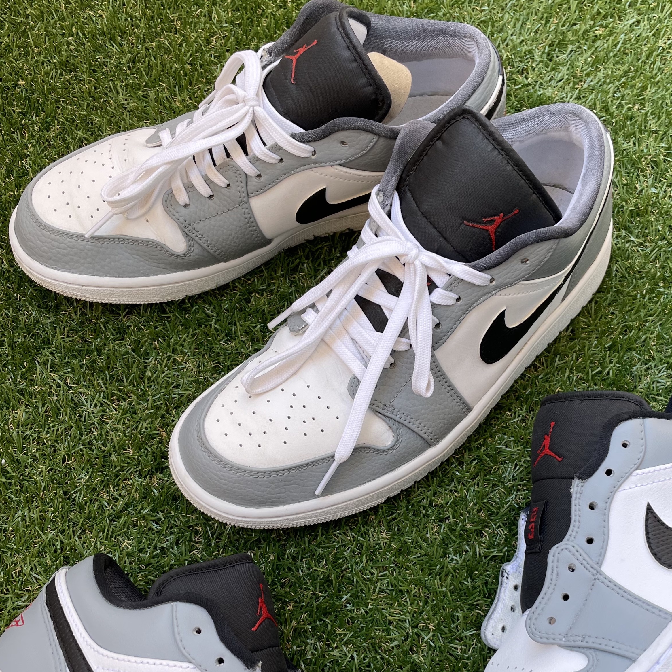 Jordan 1 Low Triple White 착용 스타일 - 3