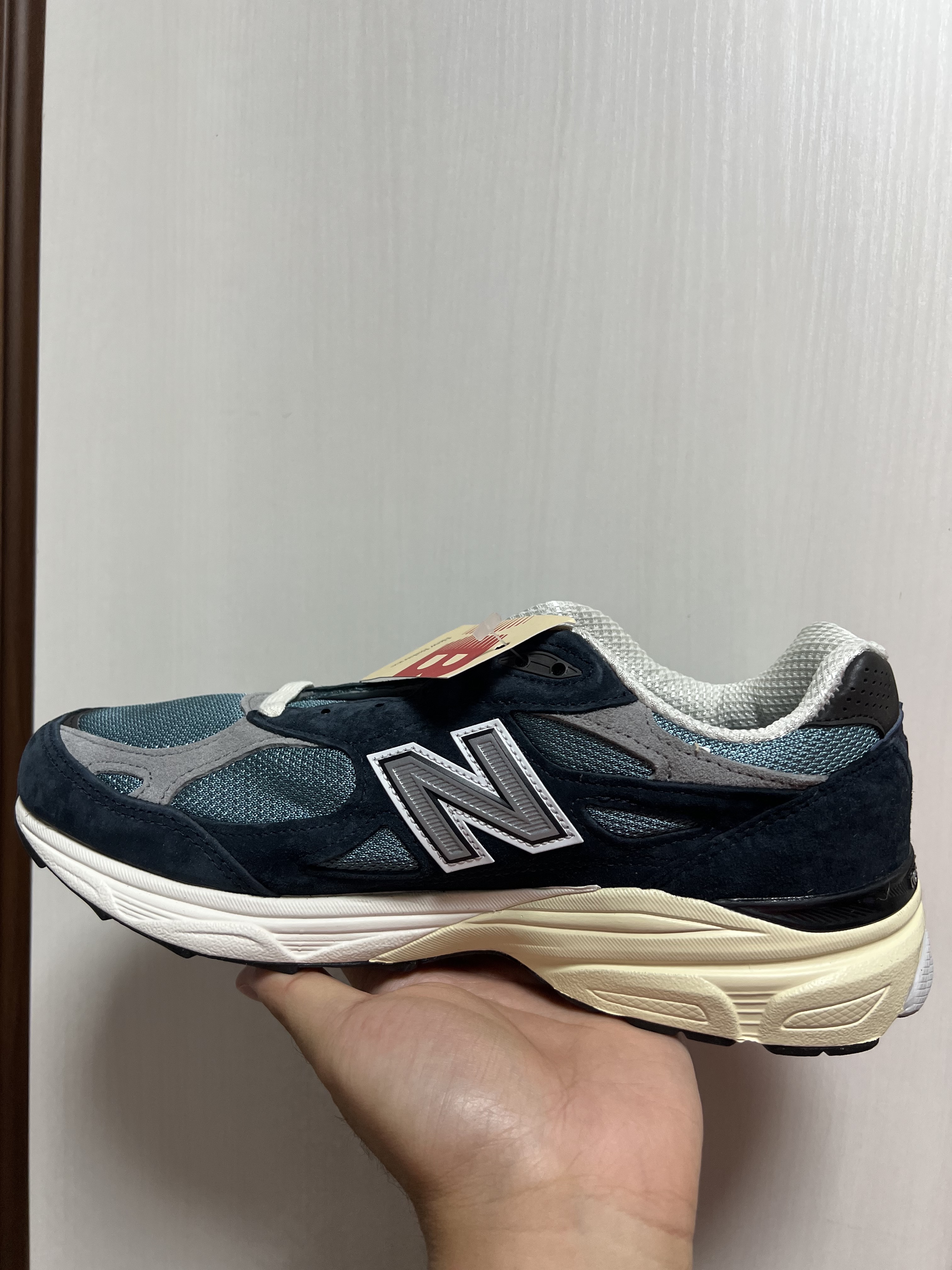 New Balance 990v3 Made in USA Navy Spring Tide 착용 스타일 - 1