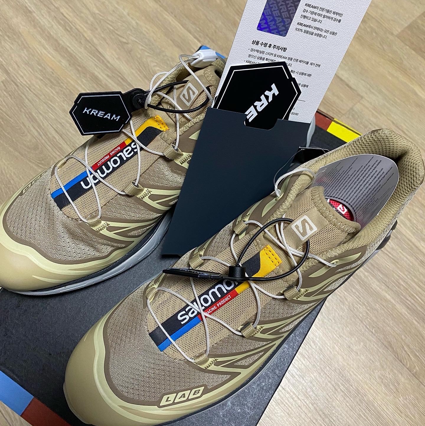 Salomon XT-6 Clear Safari Vanila Ice 착용 스타일 - 5
