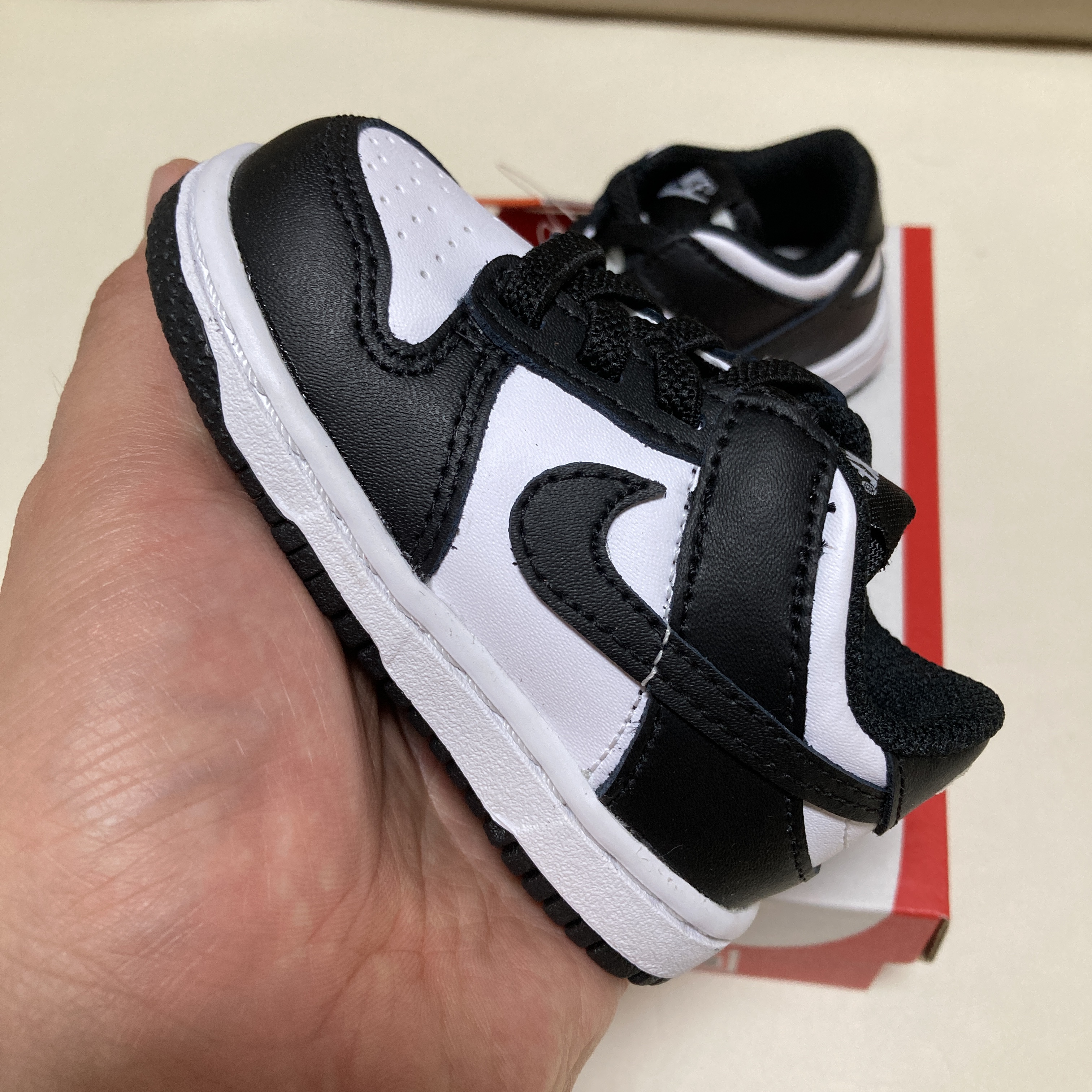 (TD) Nike Dunk Low Black 착용 스타일 - 2