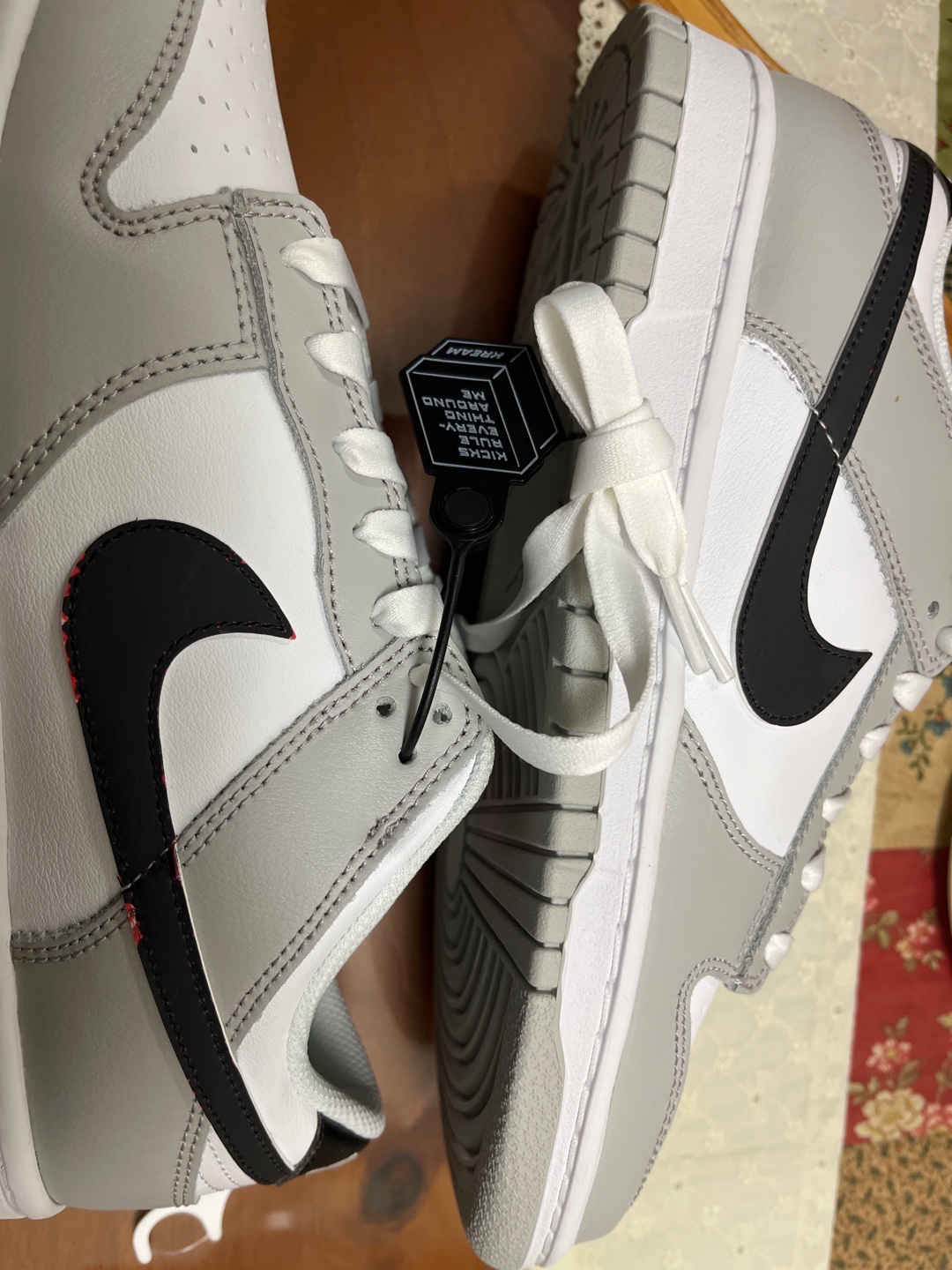 Nike Dunk Low Retro SE Jackpot Grey Fog 착용 스타일 - 1