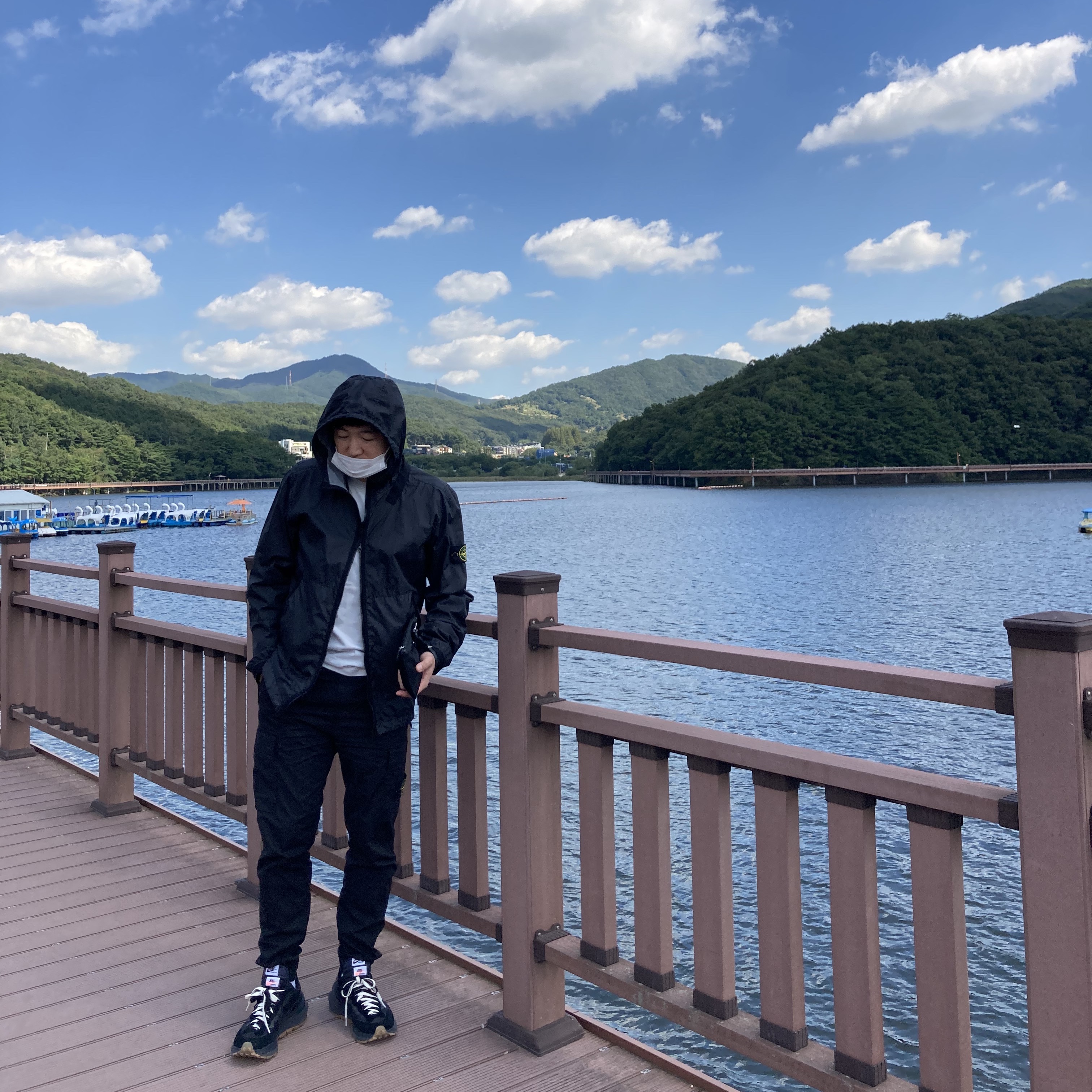 Stone Island 40523 Membrana 3L TC Jacket Black - 21SS, Stone Island 31303 Stretch Cotton Tela Paracadute Cargo Pants Black - 22SS 착용 스타일 - 2