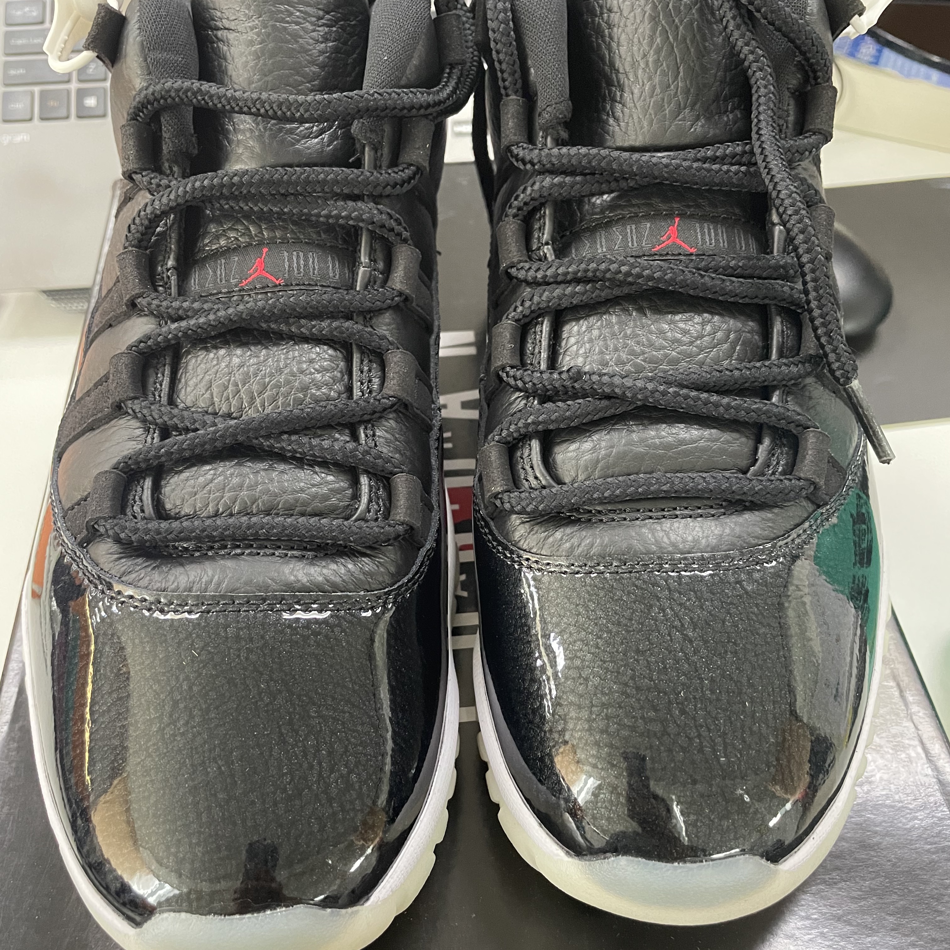 Jordan 11 Retro Low 72-10 착용 스타일 - 1