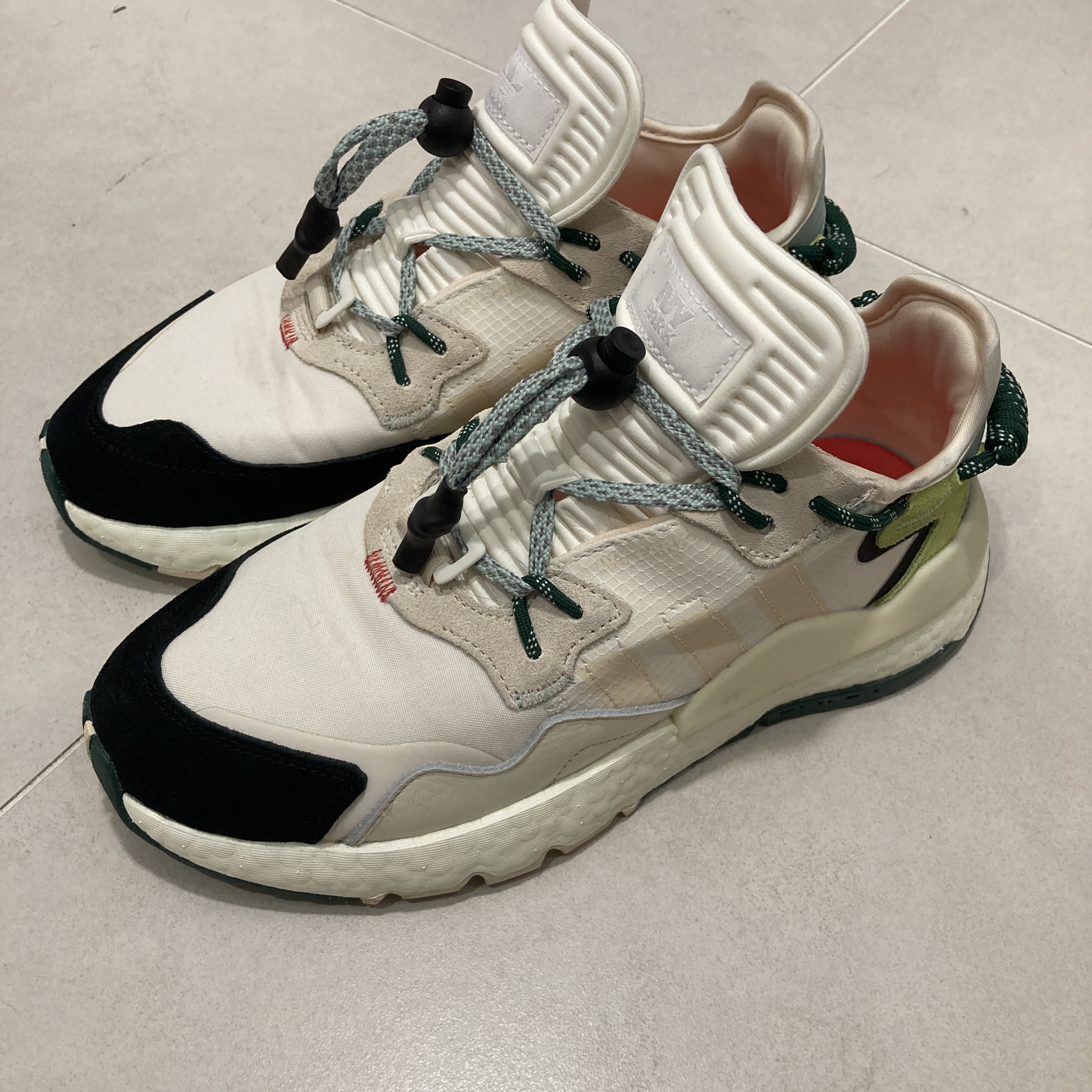 Adidas x Beyonce Ivy Park Nite Jogger Off White 착용 스타일