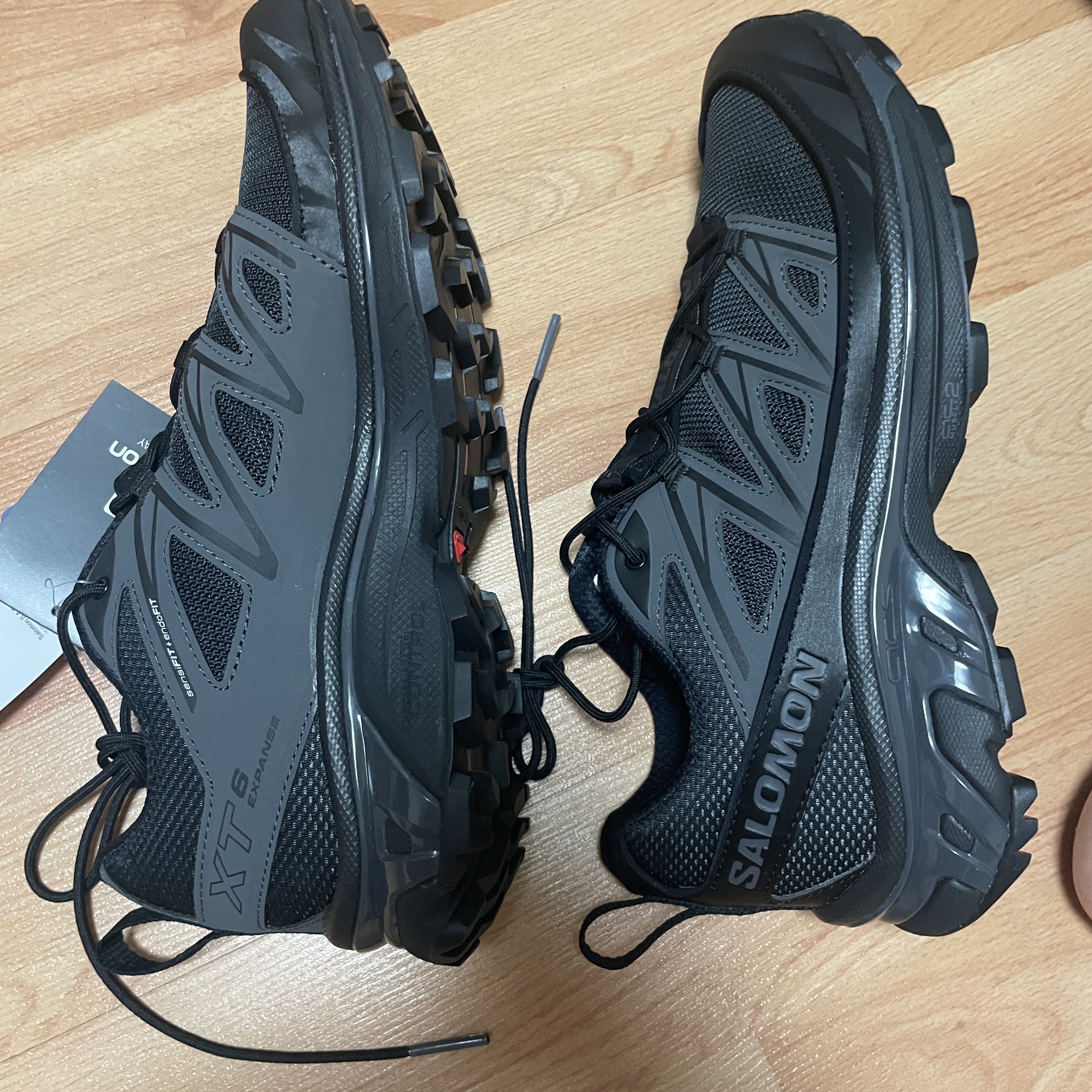 Salomon XT-Wings 2 ADV Black, Salomon XT-6 Expanse Black Ebony 착용 스타일