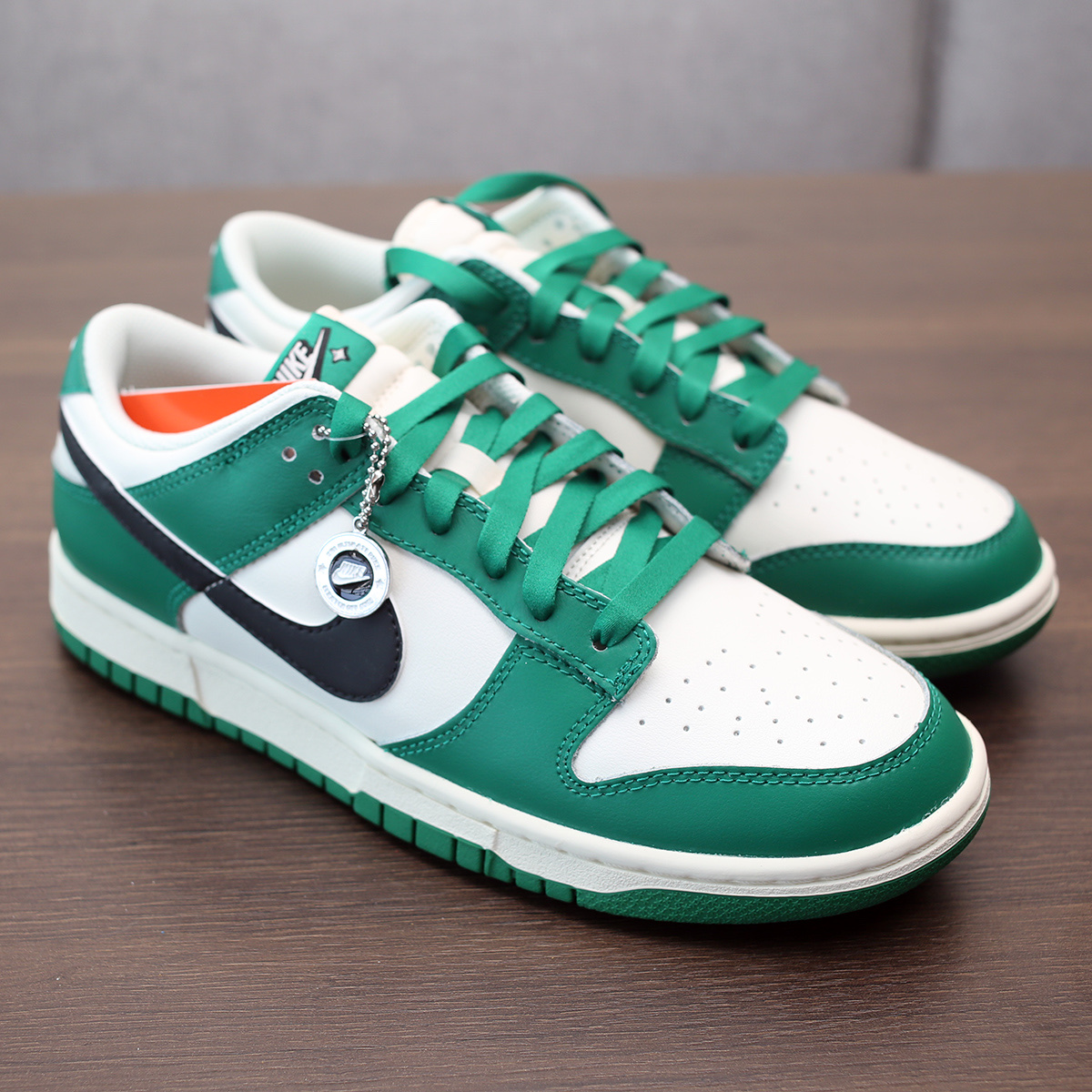 Nike Dunk Low Retro SE Jackpot Malachite 착용 스타일 - 5