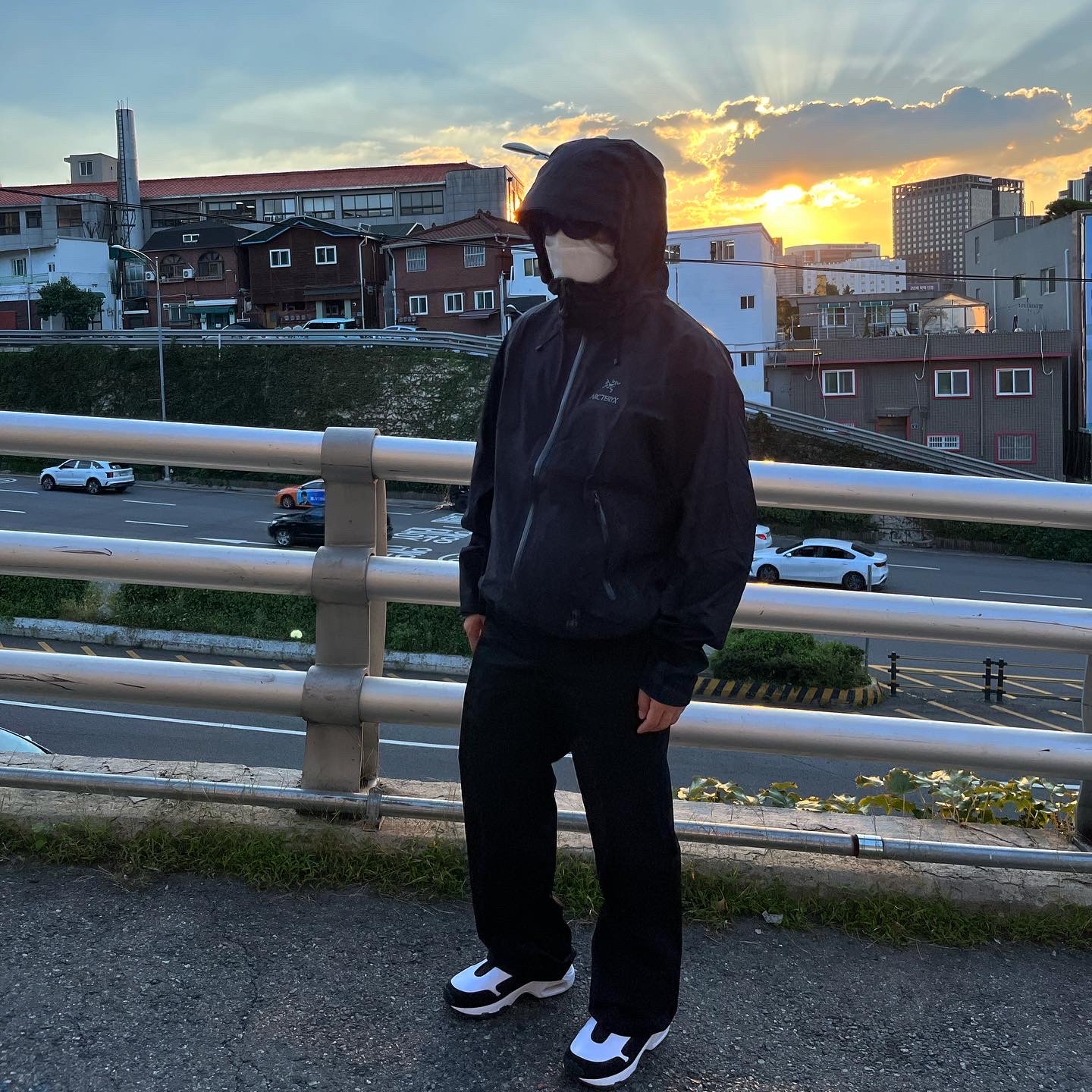 Nike x Comme des Garcons Homme Plus Air Max Sunder SP White Black 착용 스타일 - 1