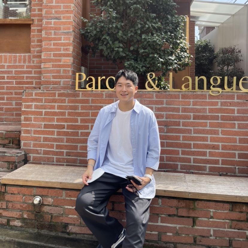 Nike x Sacai x Fragment LDWaffle Blackened Blue, Apple Watch Series 7 45mm GPS Starlight Aluminum Case with Sport Band Starlight (Korean Ver.) 착용 스타일
