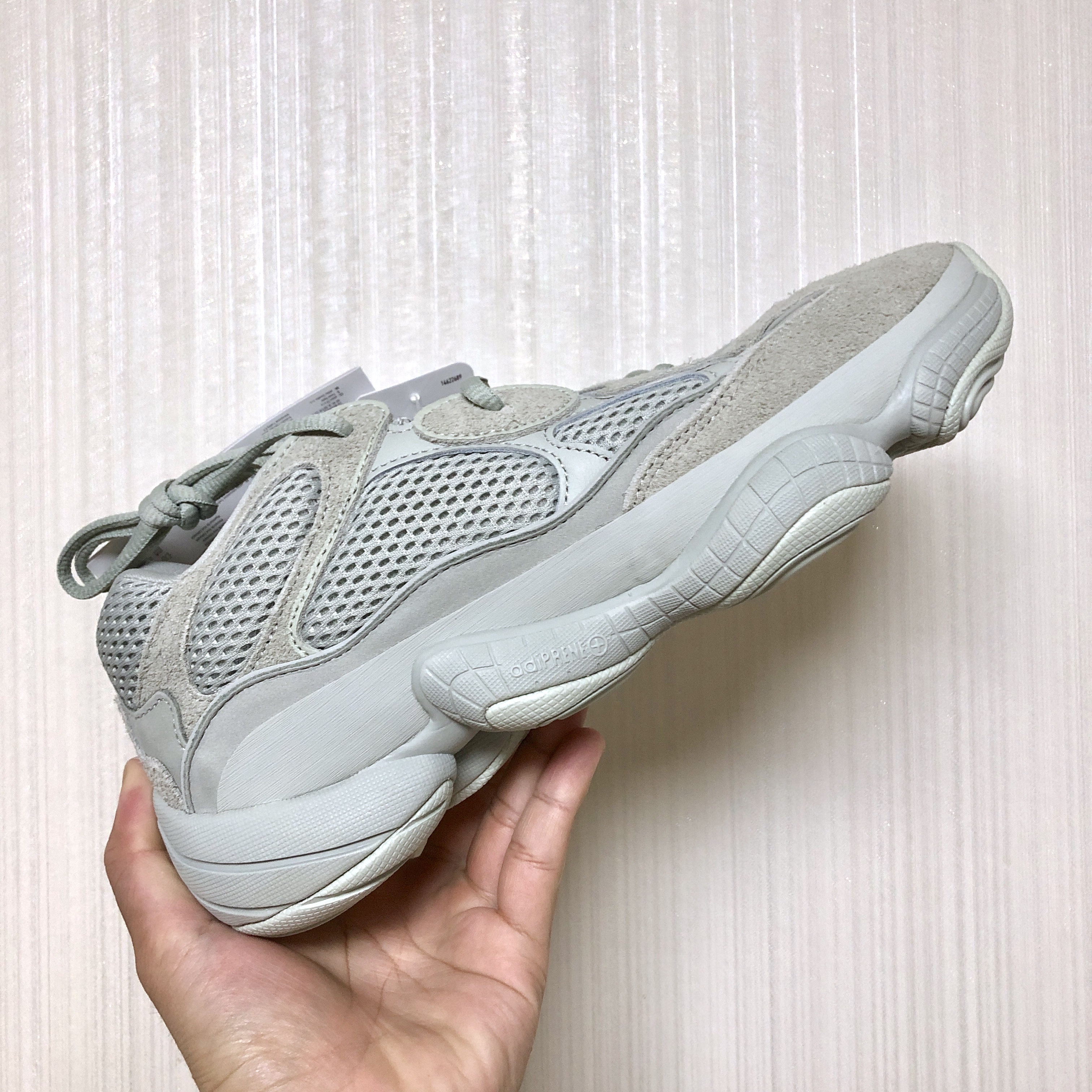 Adidas Yeezy 500 Salt 착용 스타일