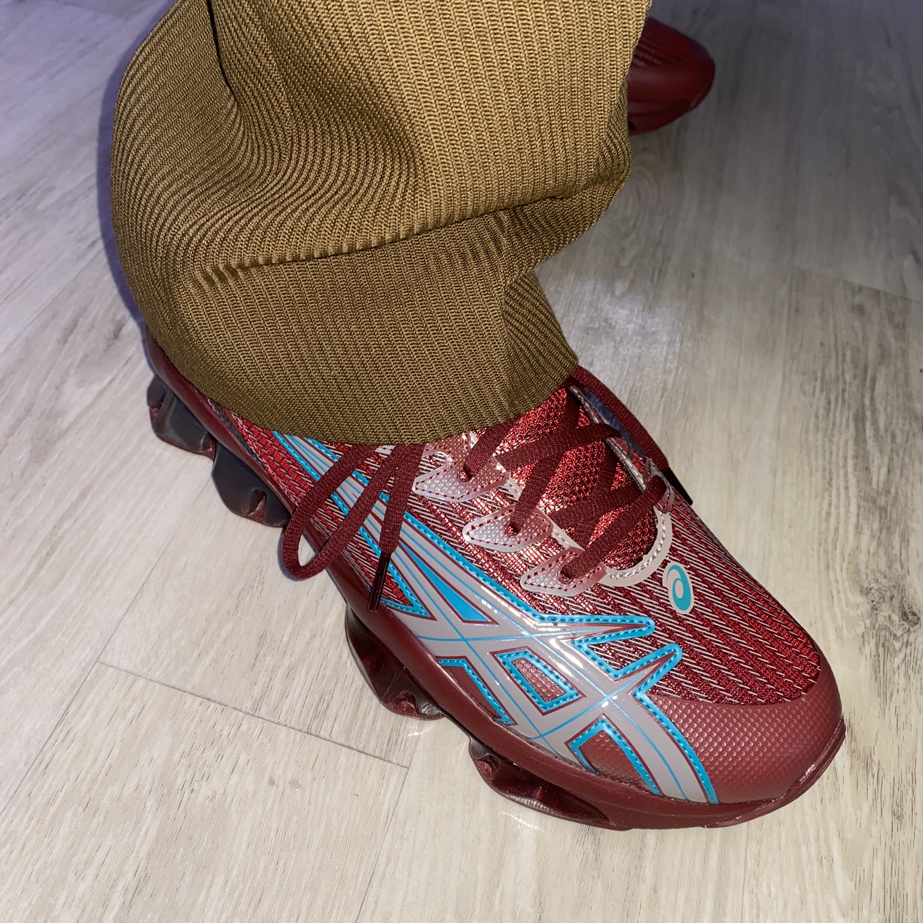 Asics x Kiko Kostadinov Gel-Quantum Levitrack Fired Brick 착용 스타일