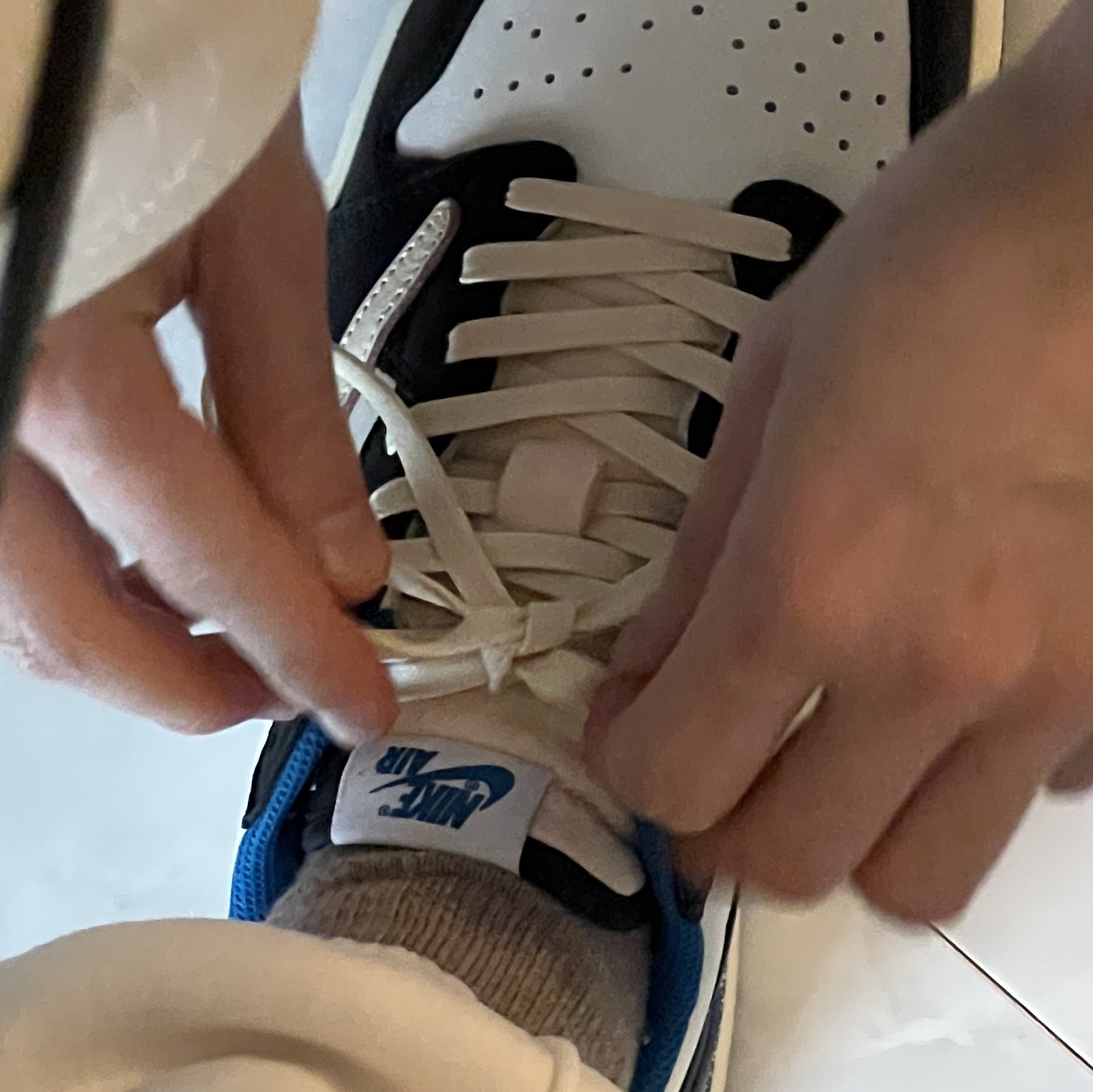 Jordan 1 x Travis Scott x Fragment Retro Low OG SP Military Blue, New Balance 992 Made in USA Grey - D Standard 착용 스타일 - 3