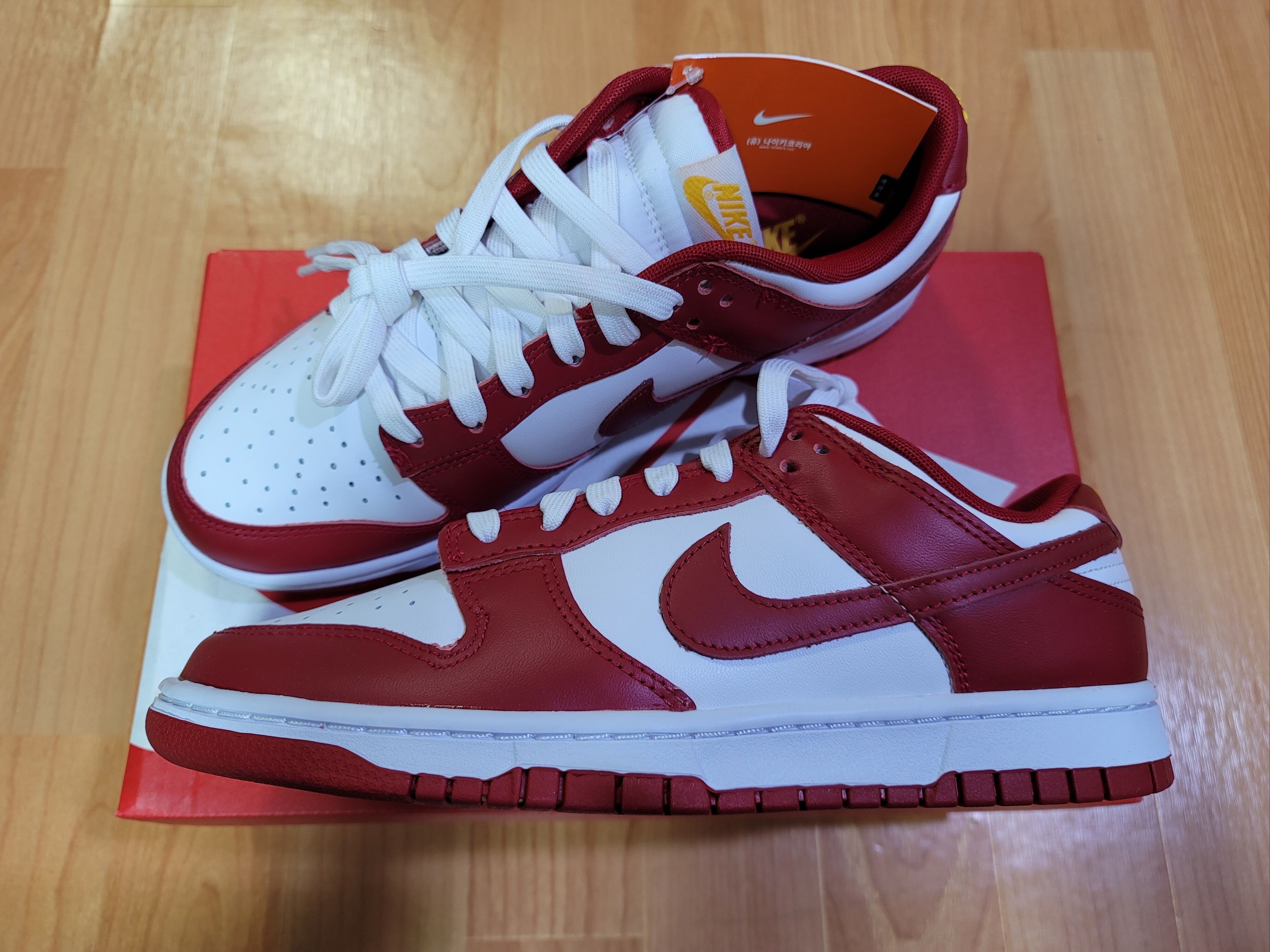 Nike Dunk Low Retro Gym Red 착용 스타일 - 1