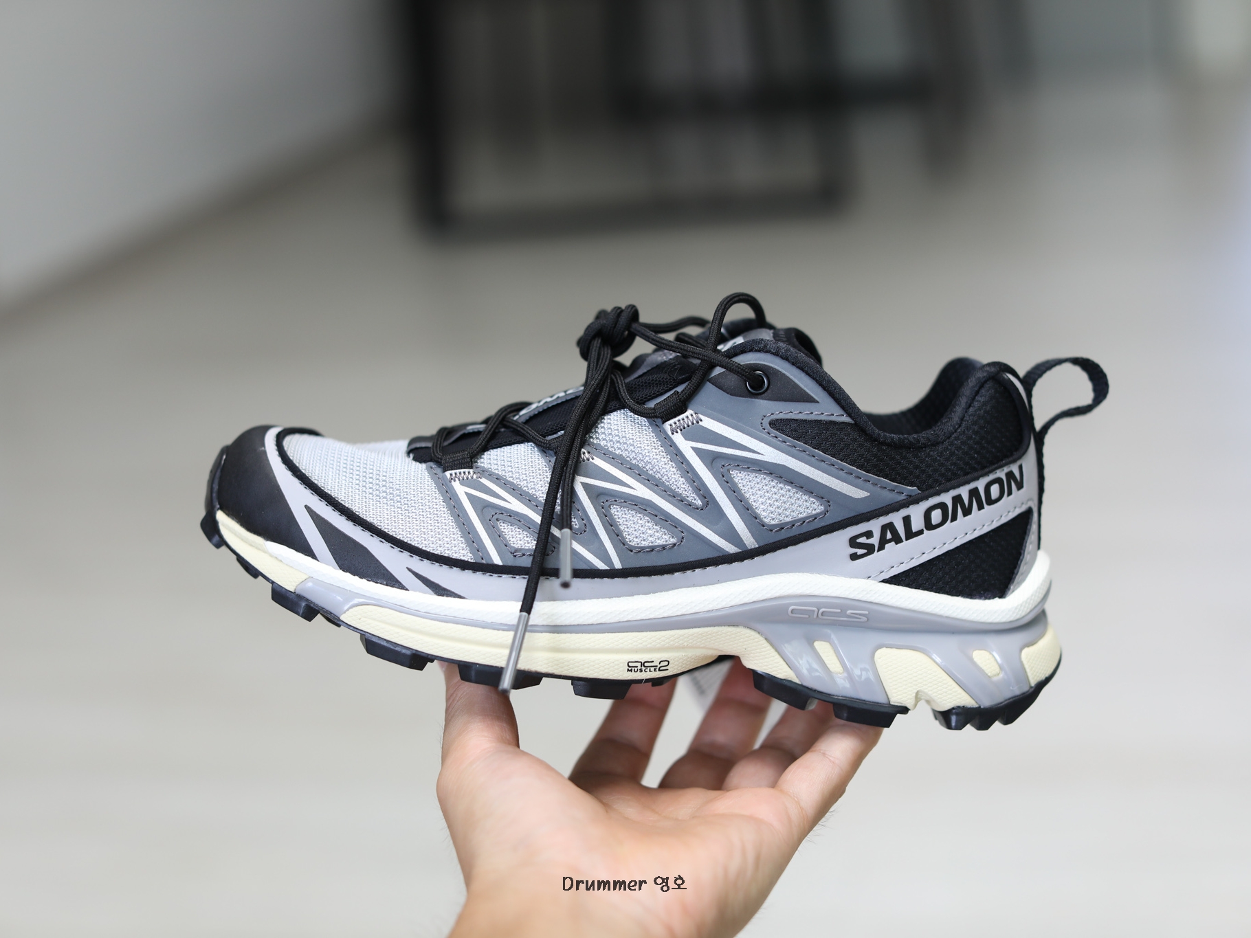 Salomon XT-6 Expanse Alloy Quiet Shade 착용 스타일 - 2