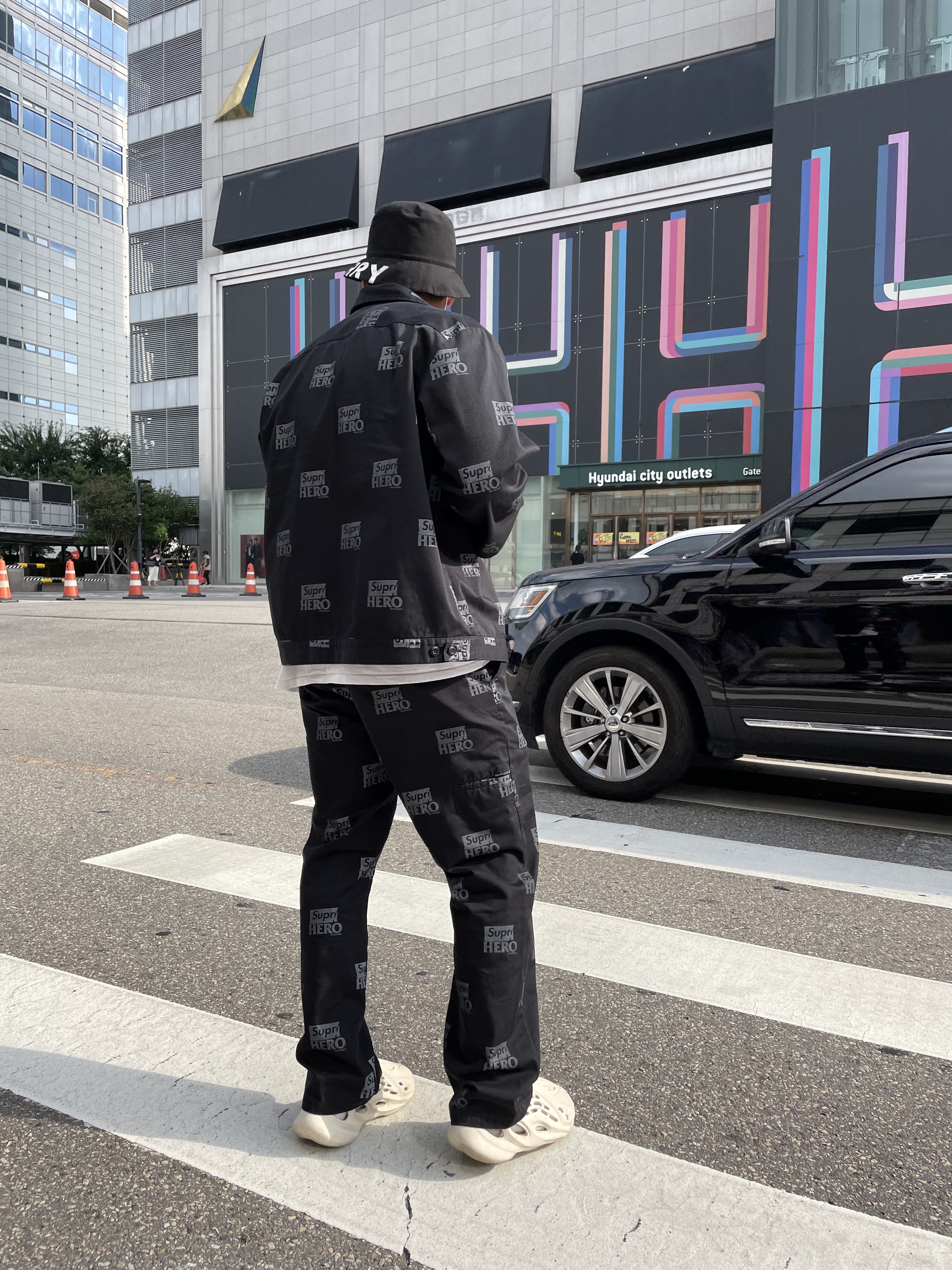 Supreme Antihero Work Pants Black - 22SS, Supreme Antihero Work Jacket Black - 22SS 착용 스타일 - 1