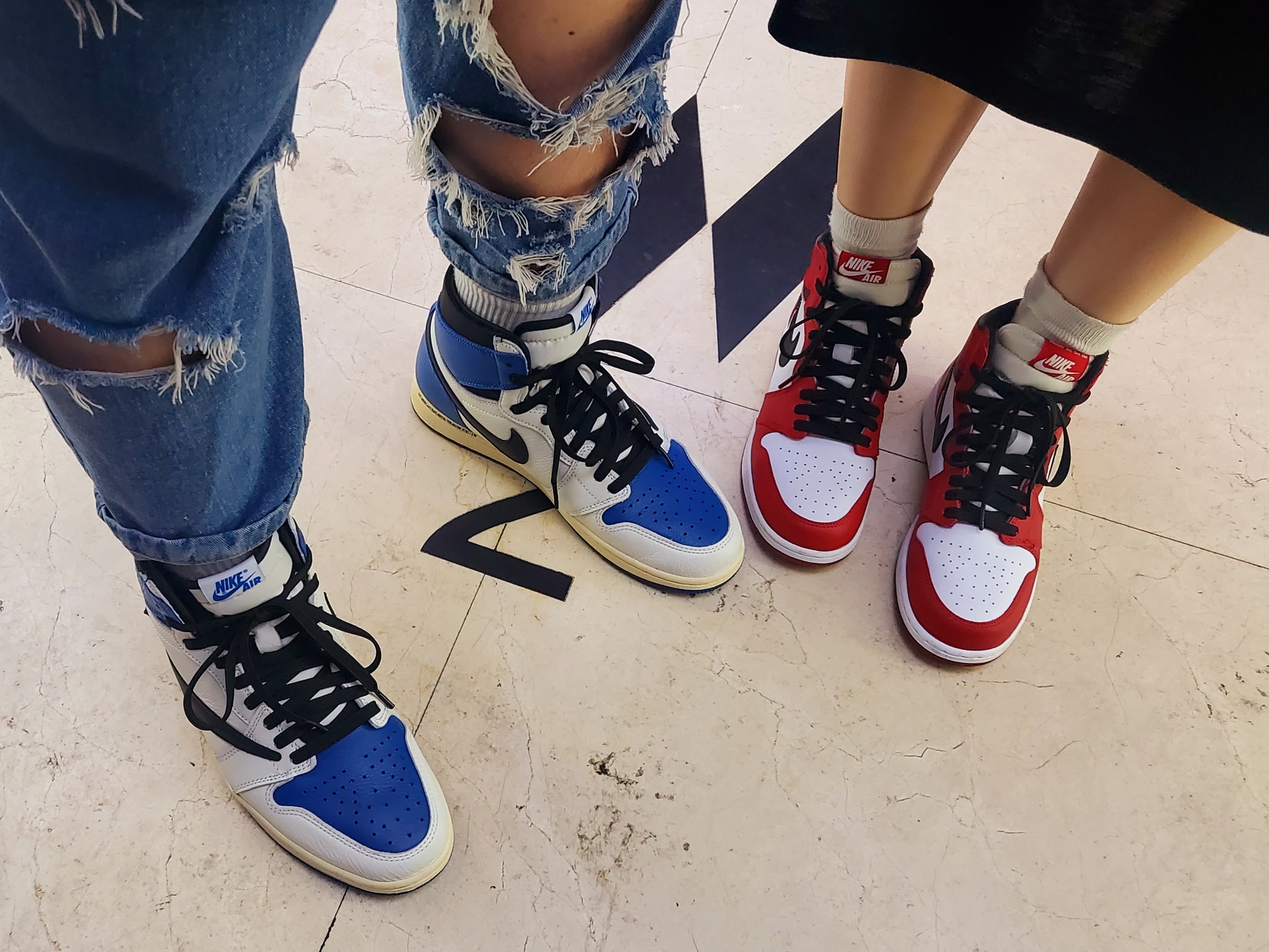 Jordan 1 x Travis Scott x Fragment Retro High OG SP Military Blue, (GS) Jordan 1 Retro High OG Chicago 2015 착용 스타일 - 1