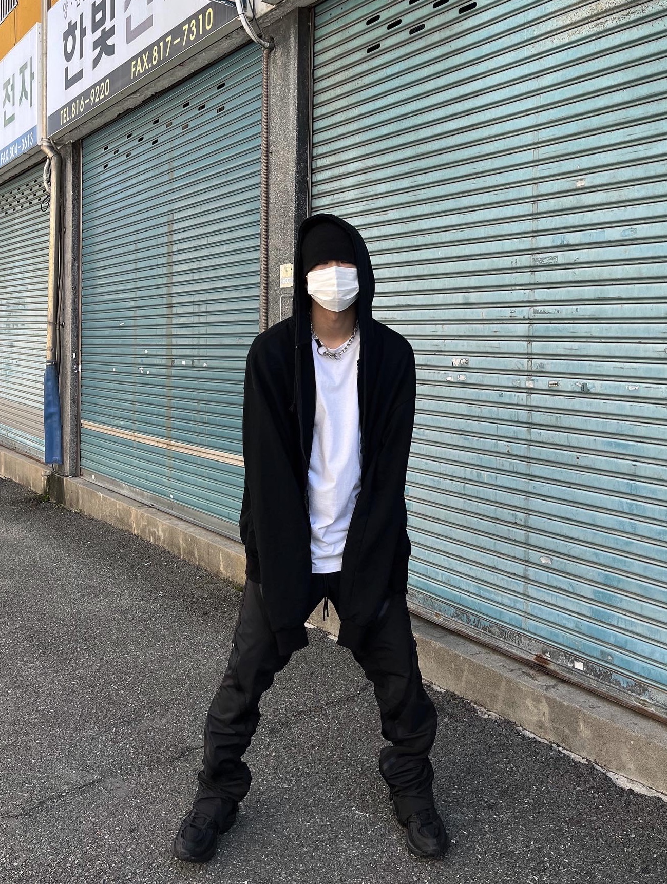 Our Legacy Ladon Brass Keychain Matte Nickel, Reebok x Kanghyuk Premier Road Modern Mid Black 착용 스타일 - 2