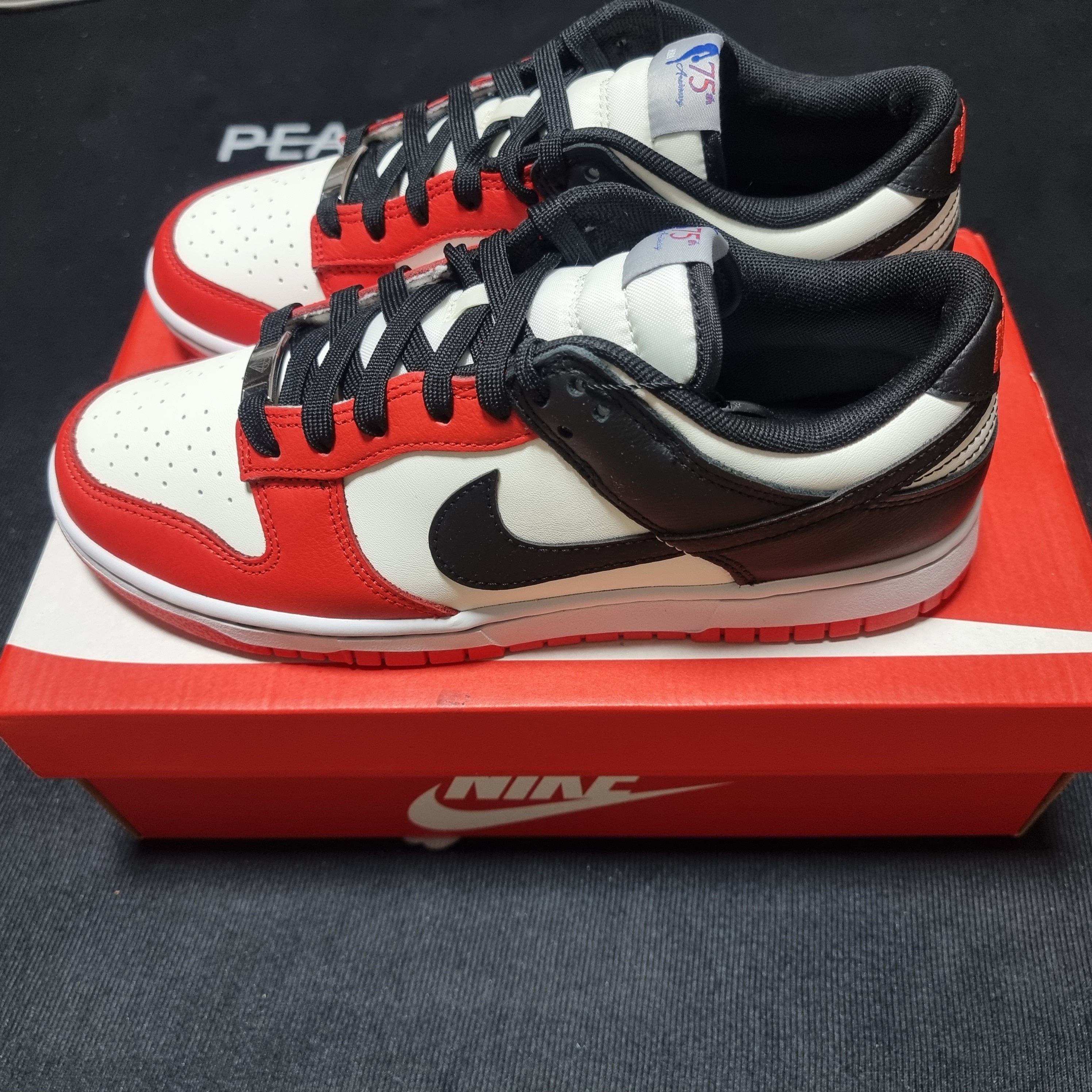 Nike x NBA Dunk Low Retro EMB Black and Chile Red 착용 스타일