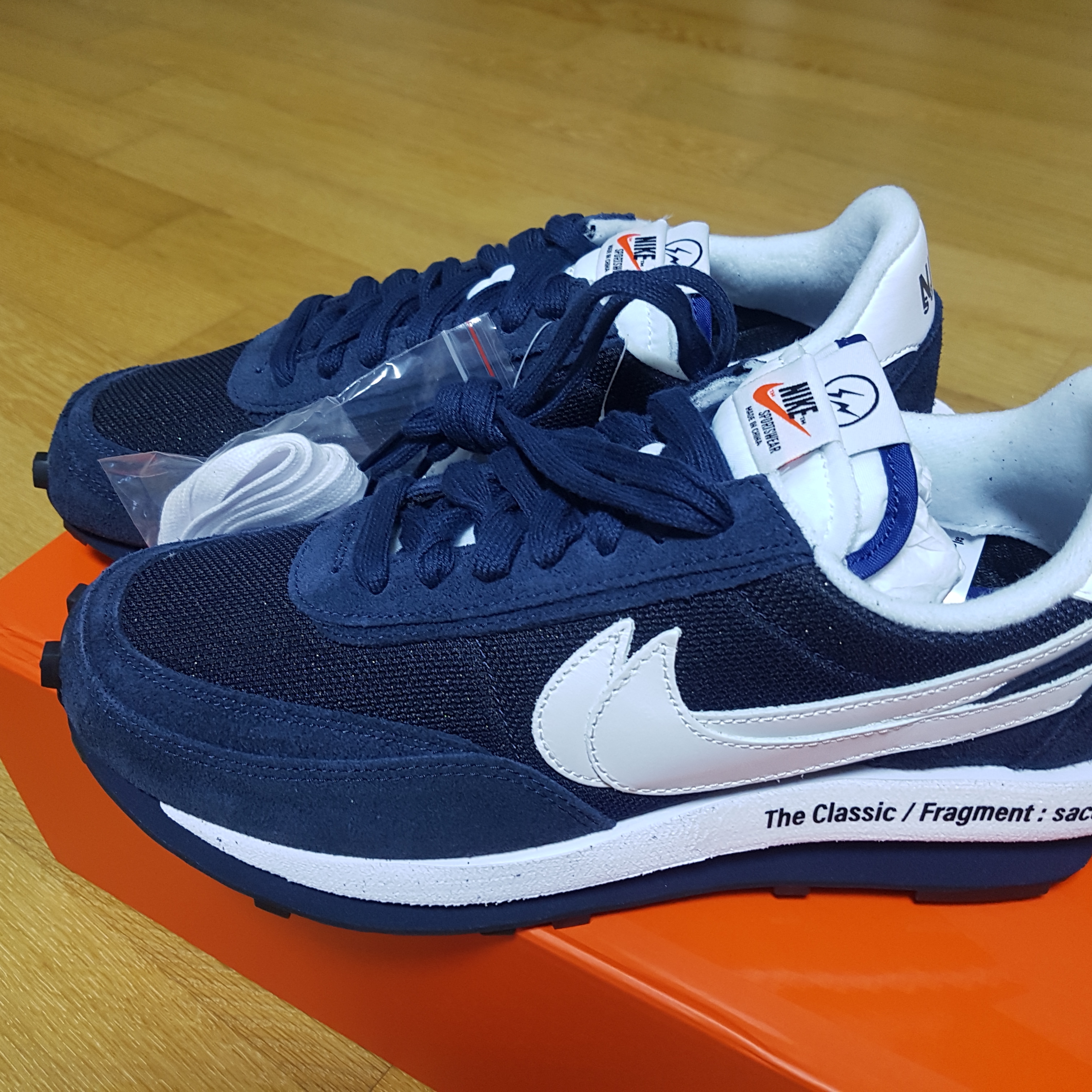 Nike x Sacai x Fragment LDWaffle Blackened Blue 착용 스타일 - 2