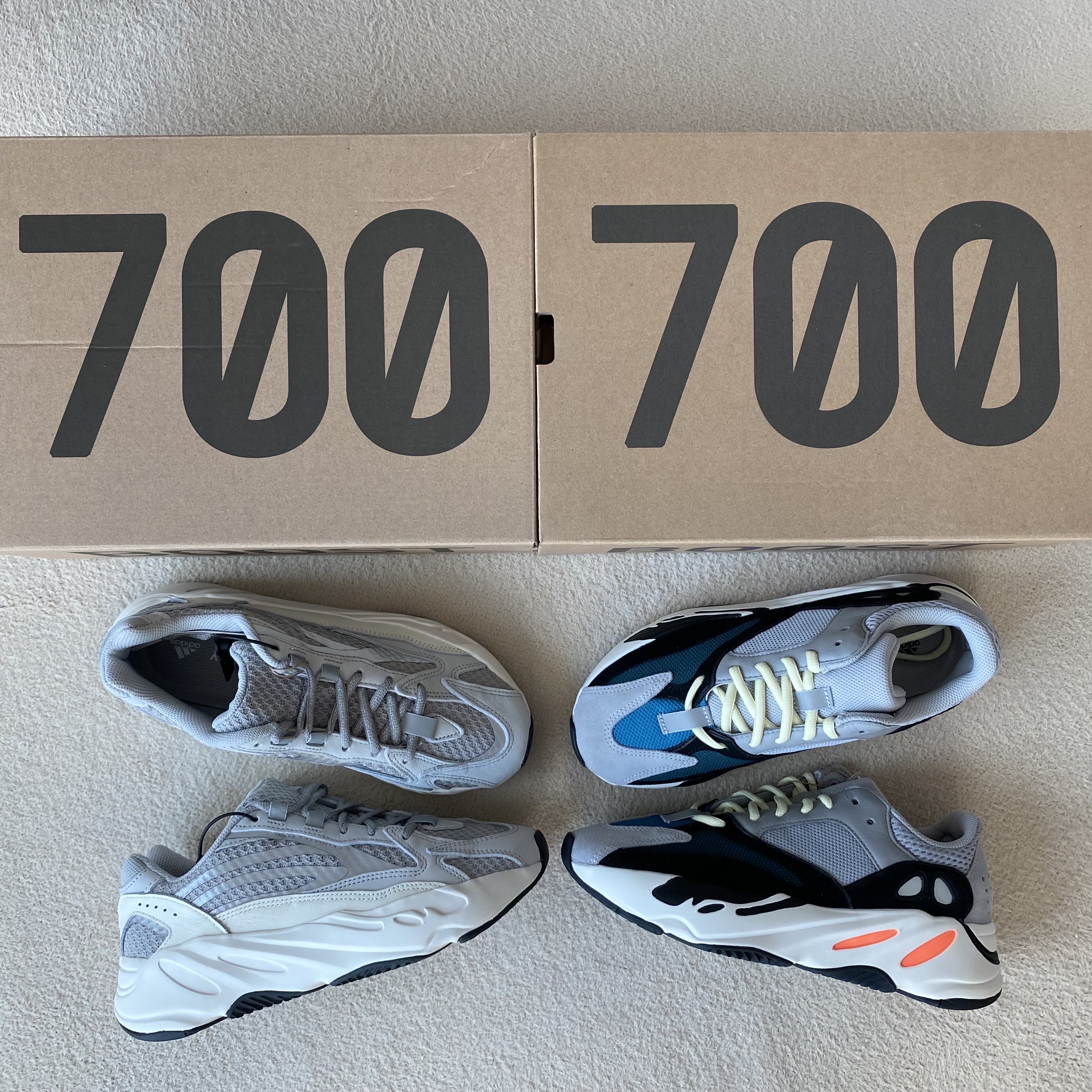 Adidas Yeezy Boost 700 Wave Runner Solid Grey 2021/2022, Adidas Yeezy Boost 700 V2 Static 2022 착용 스타일