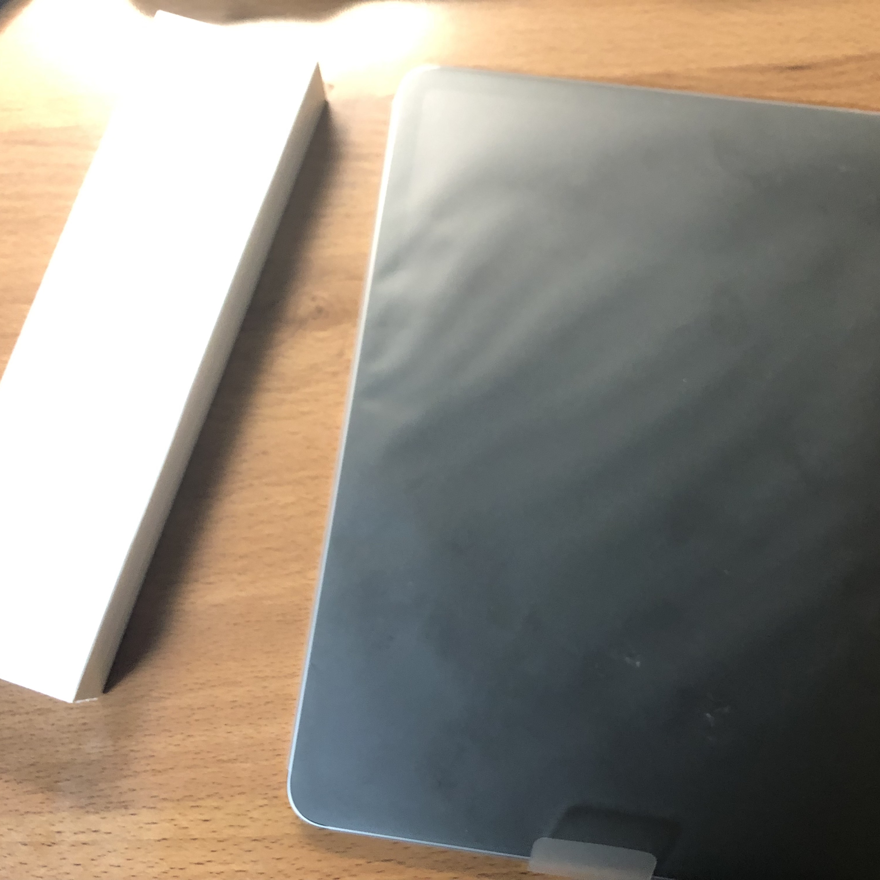 Apple iPad Pro 3rd Gen 11-inch Wifi 256GB Space Gray (Korean Ver.) 착용 스타일