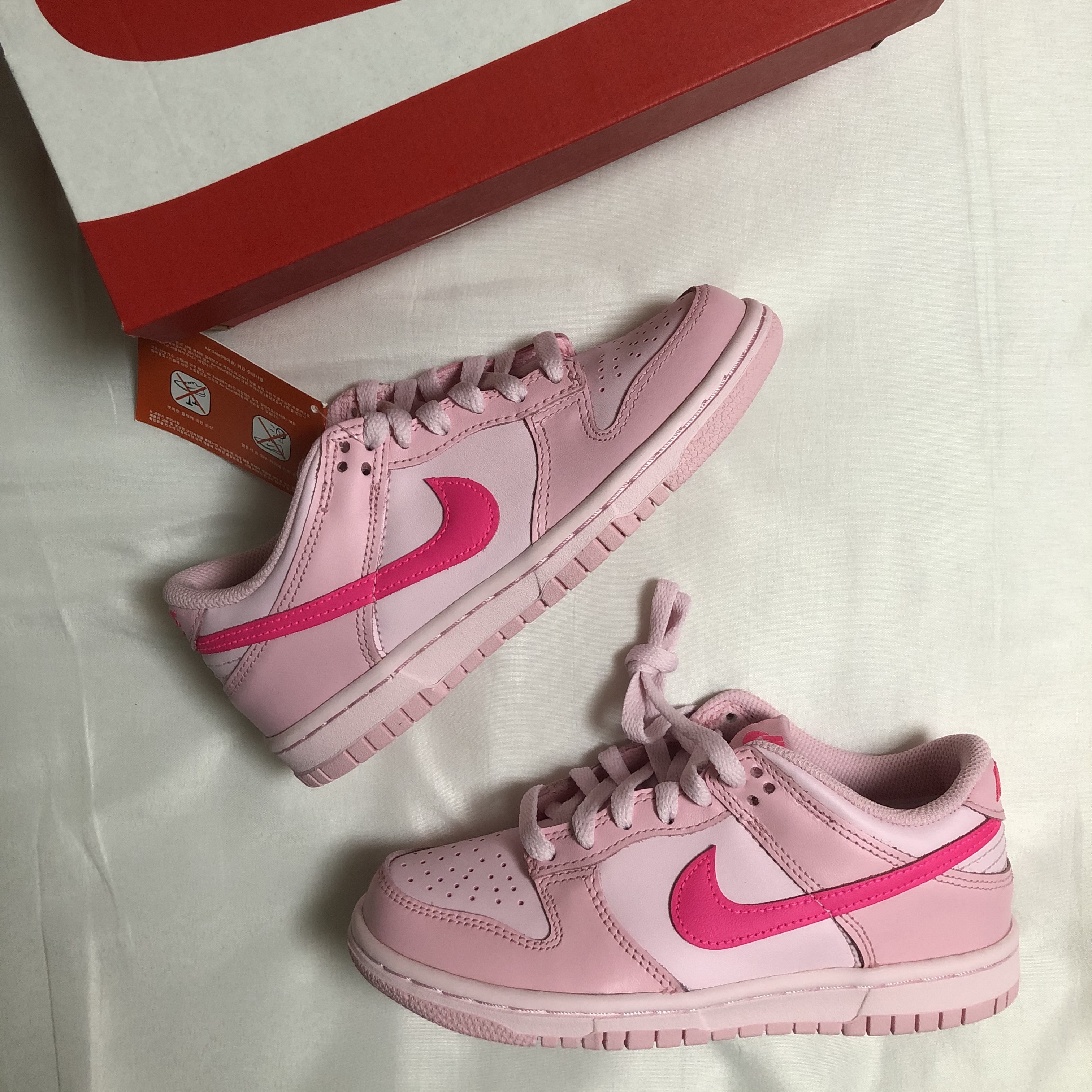 (GS) Nike Dunk Low Triple Pink 착용 스타일